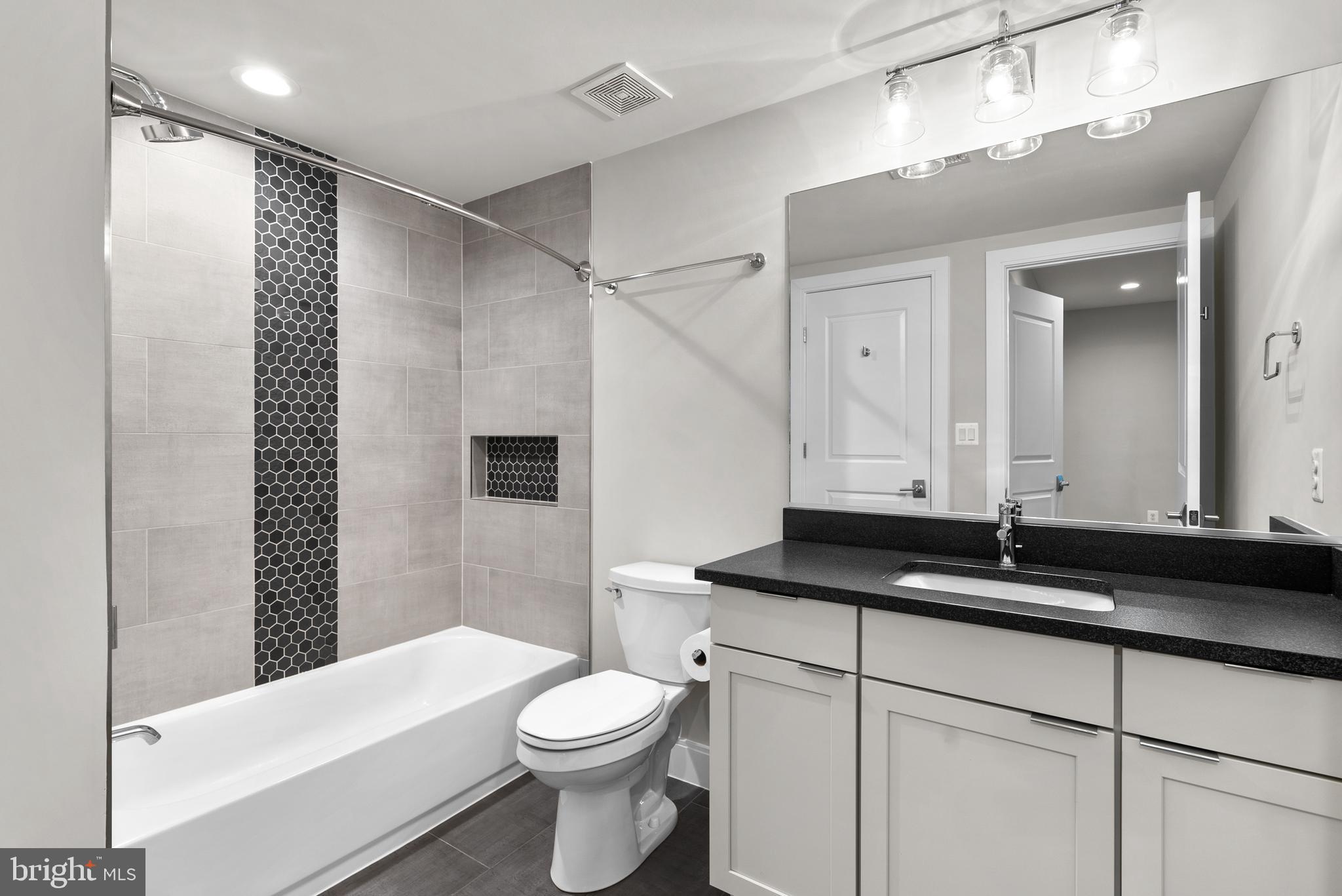 ROOSEVELT PLACE - Residential