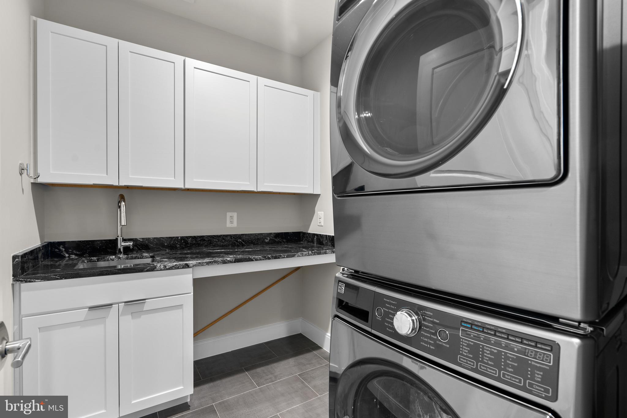 ROOSEVELT PLACE - Residential