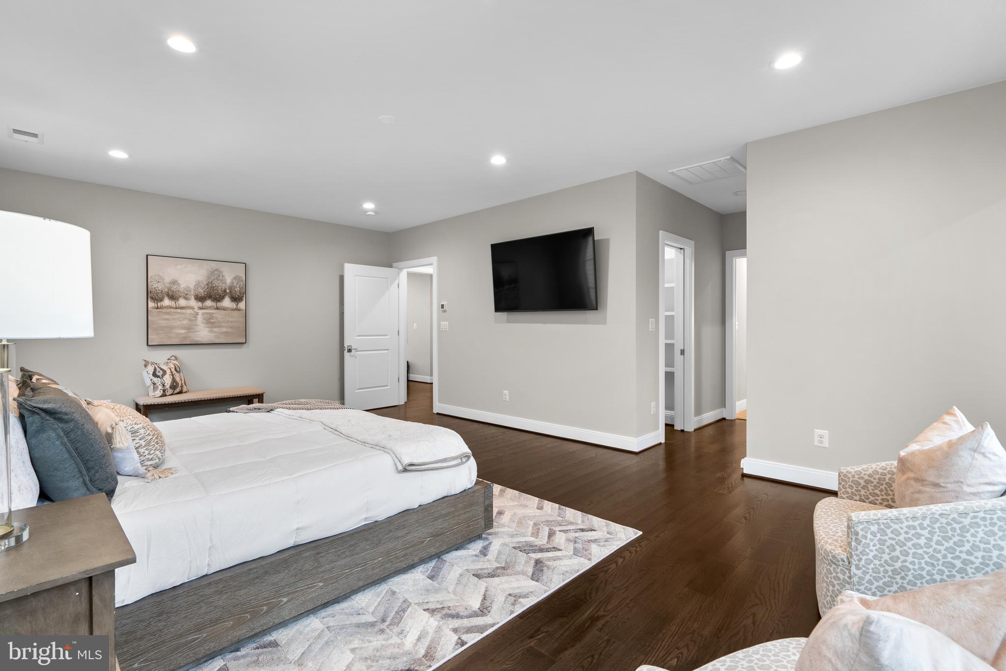 ROOSEVELT PLACE - Residential