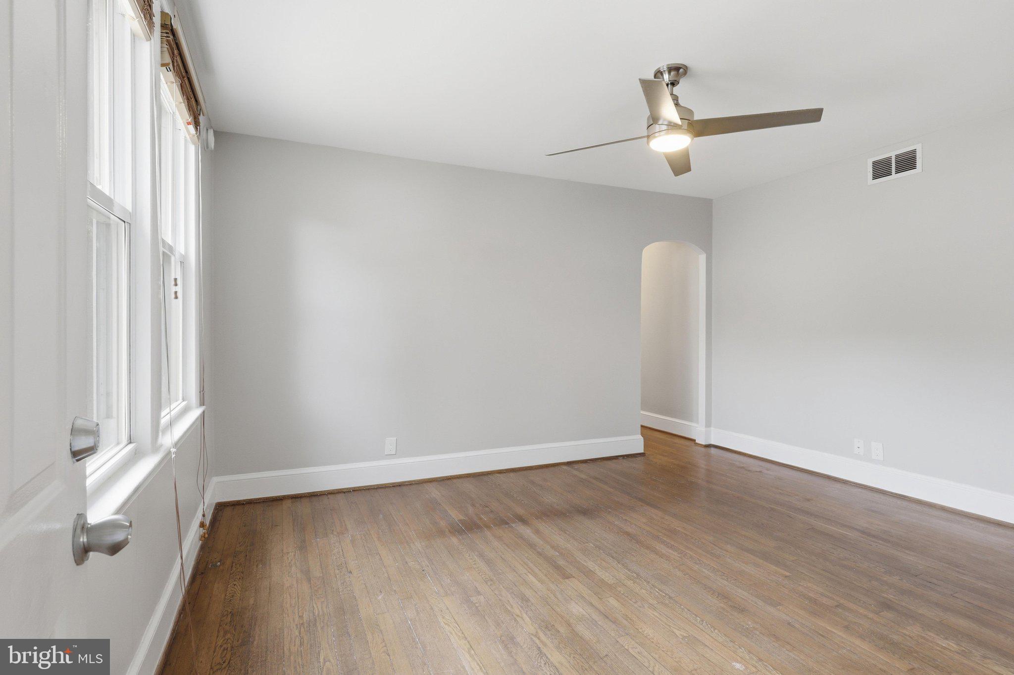 1231 PENN STREET NE 1