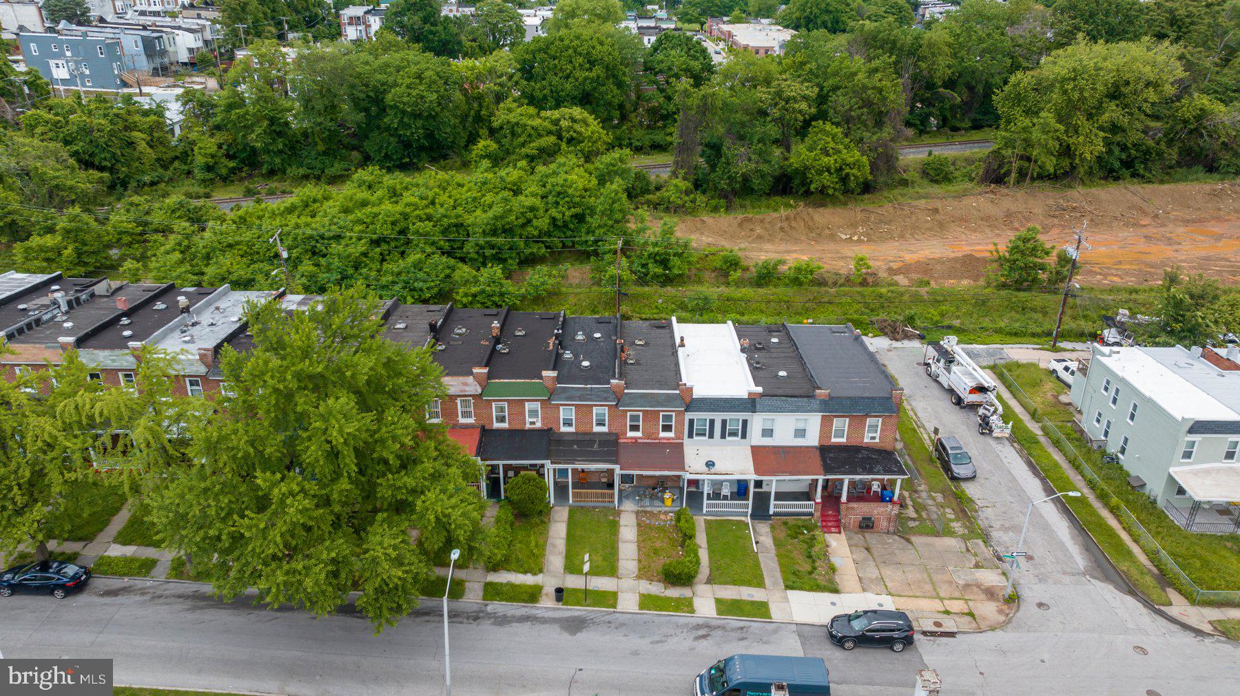 2810 ELLICOTT DRIVE