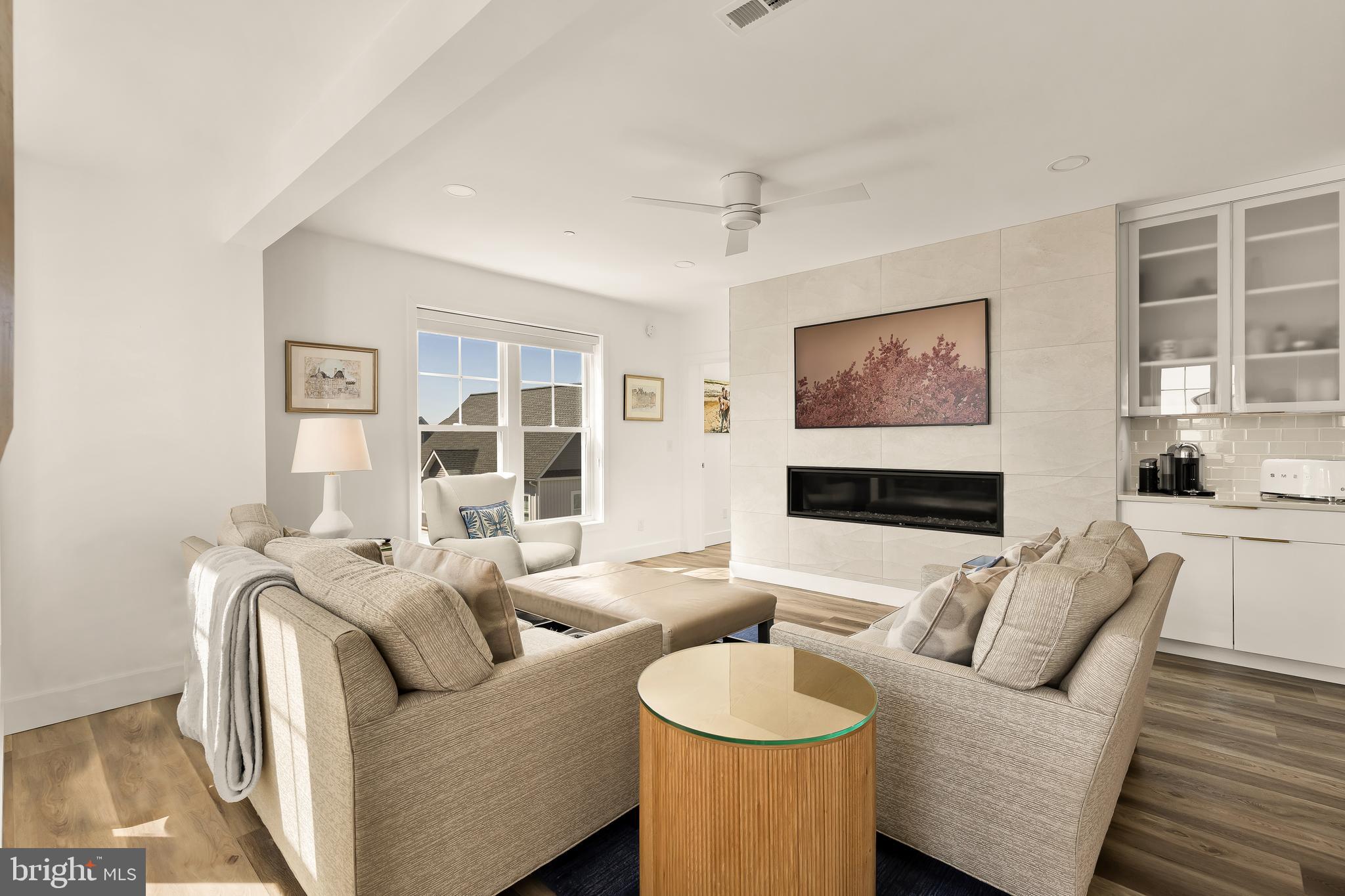 CAPE WINDSOR - Residential