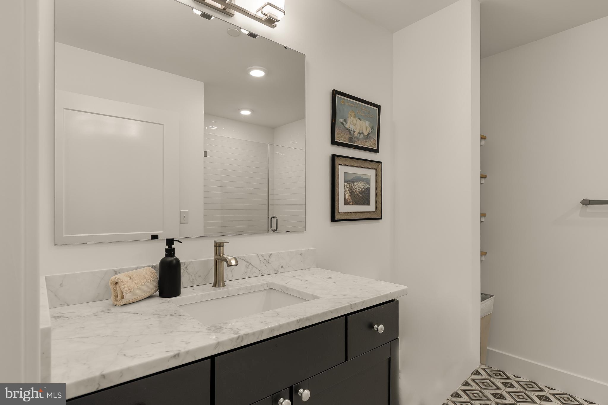 CAPE WINDSOR - Residential