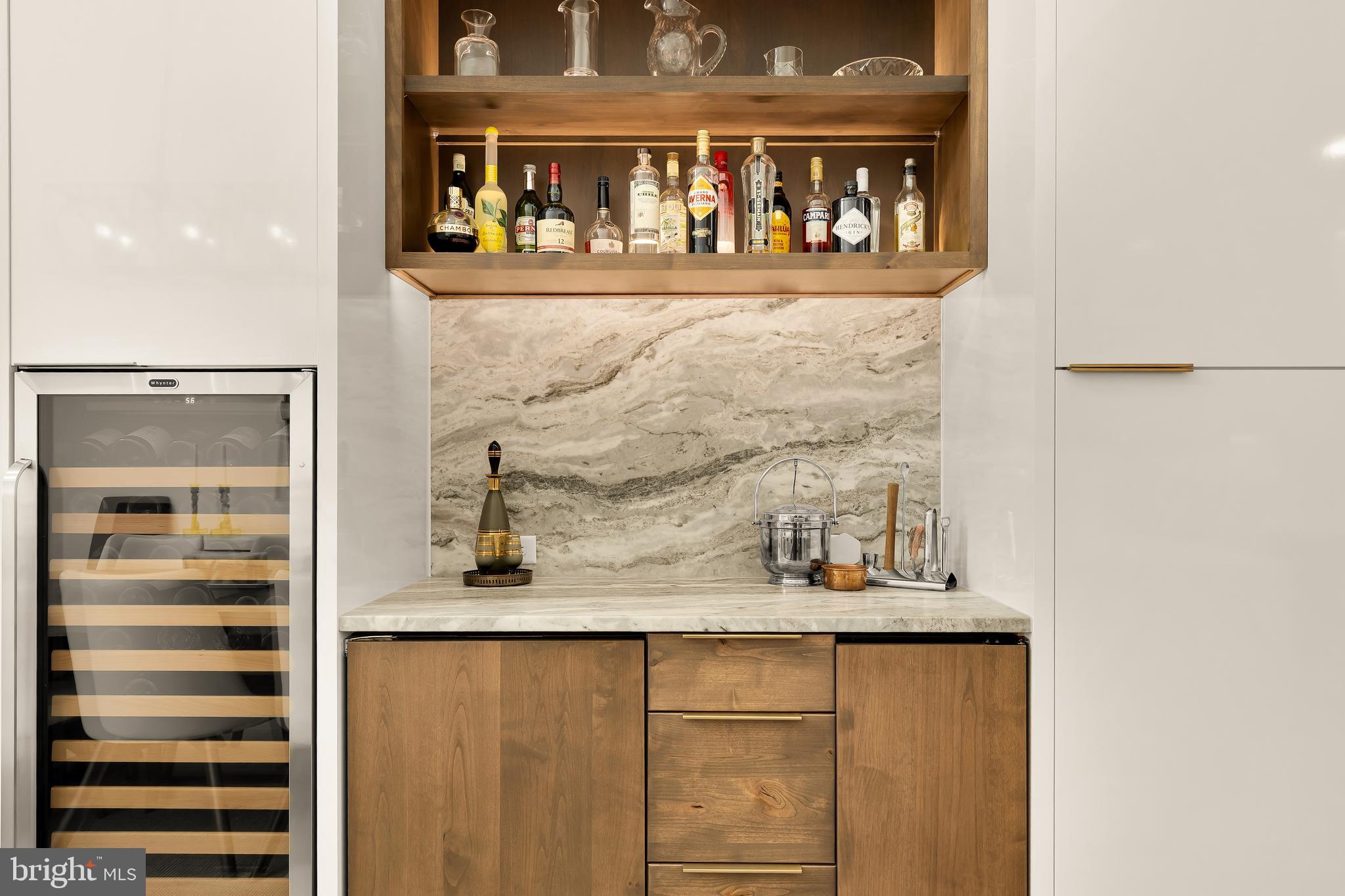 CAPE WINDSOR - Residential