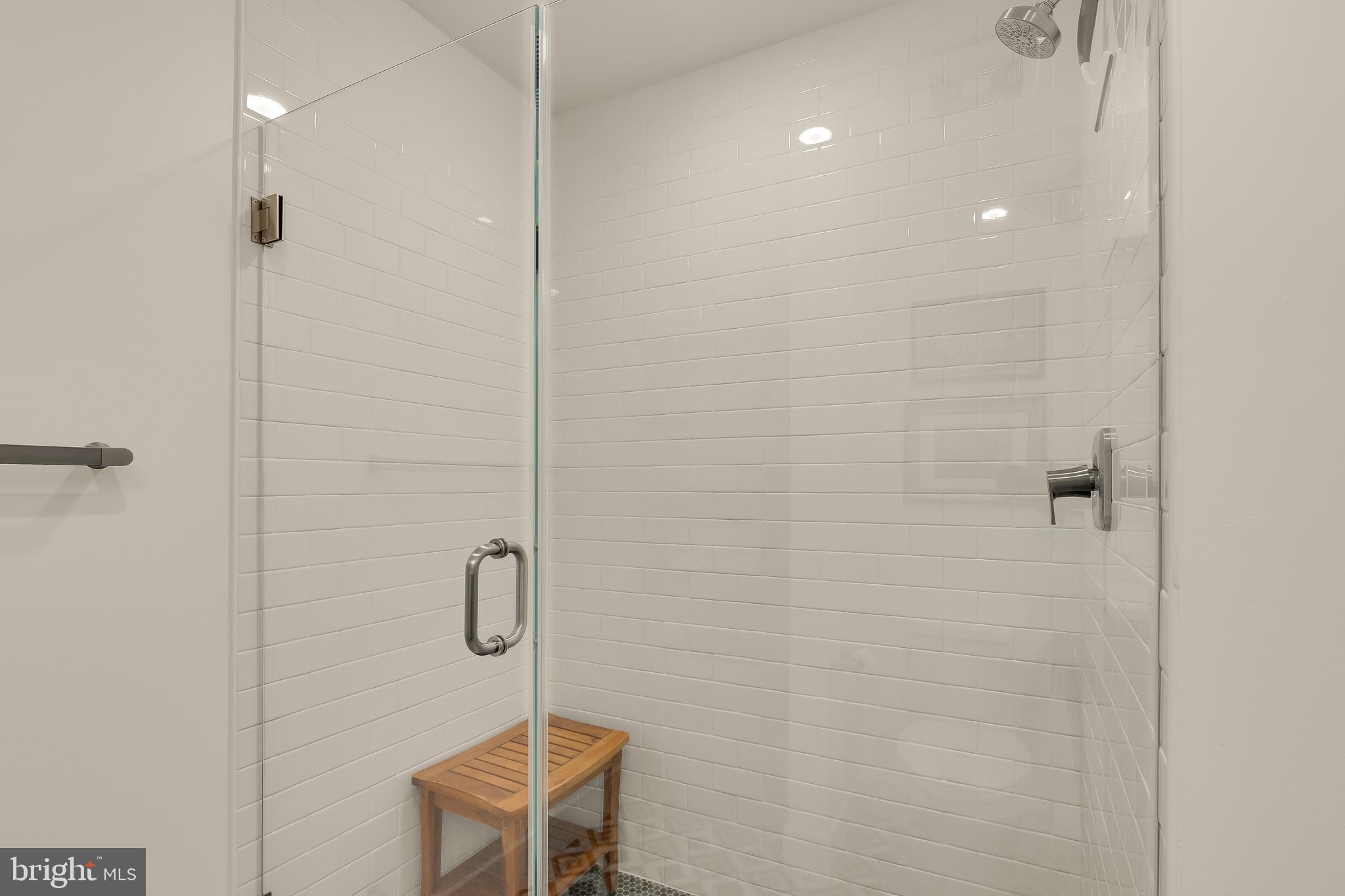 CAPE WINDSOR - Residential