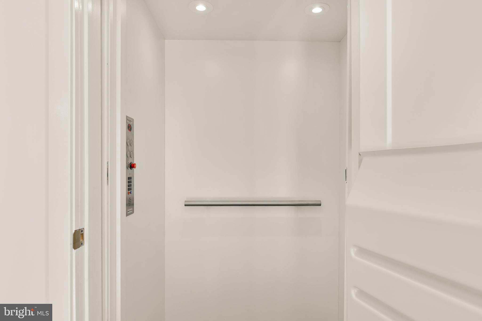 CAPE WINDSOR - Residential