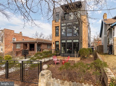 129 VARNUM STREET NW 6 WASHINGTON DC 20011