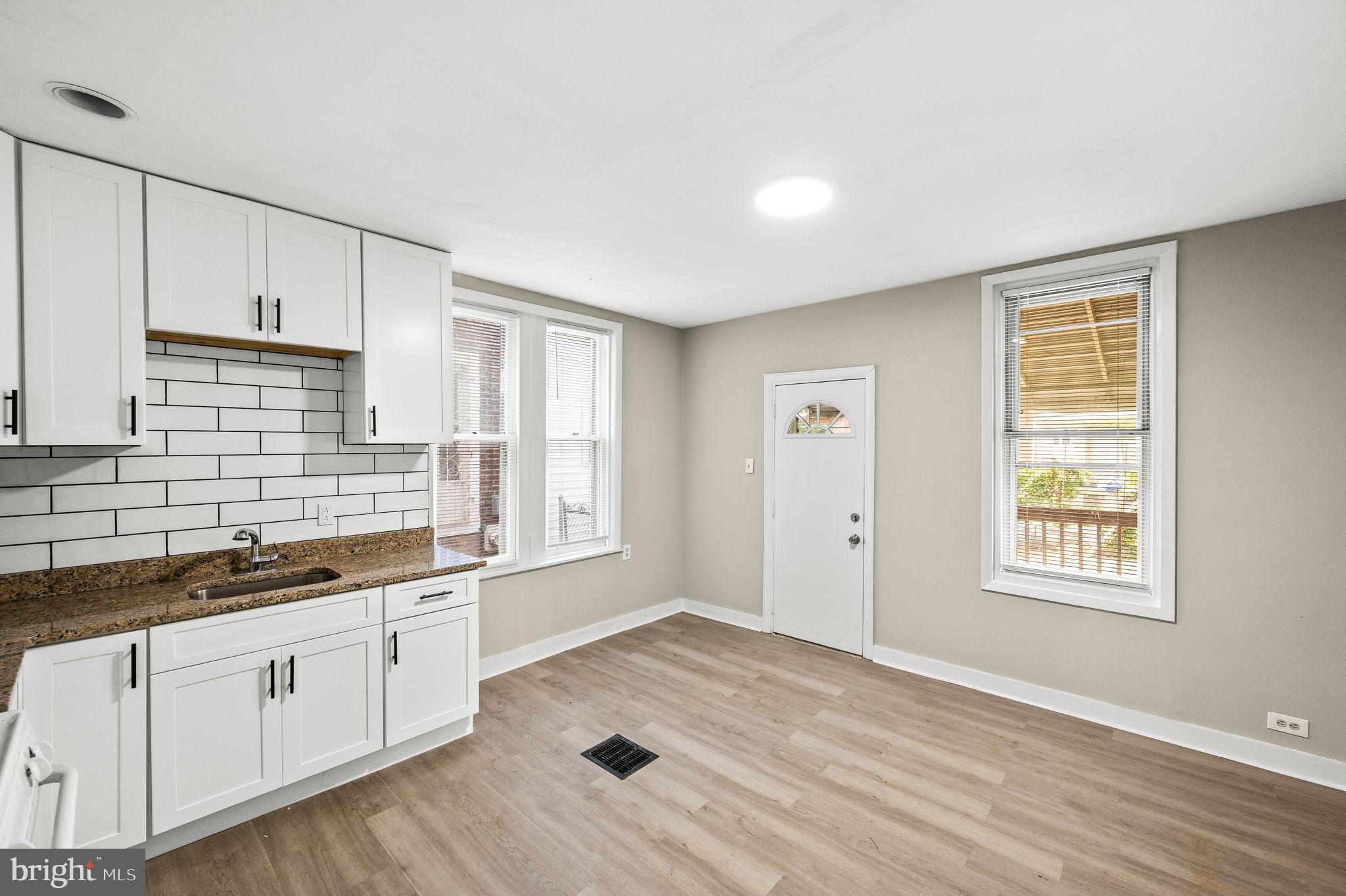 GARDEN COURT - Residential