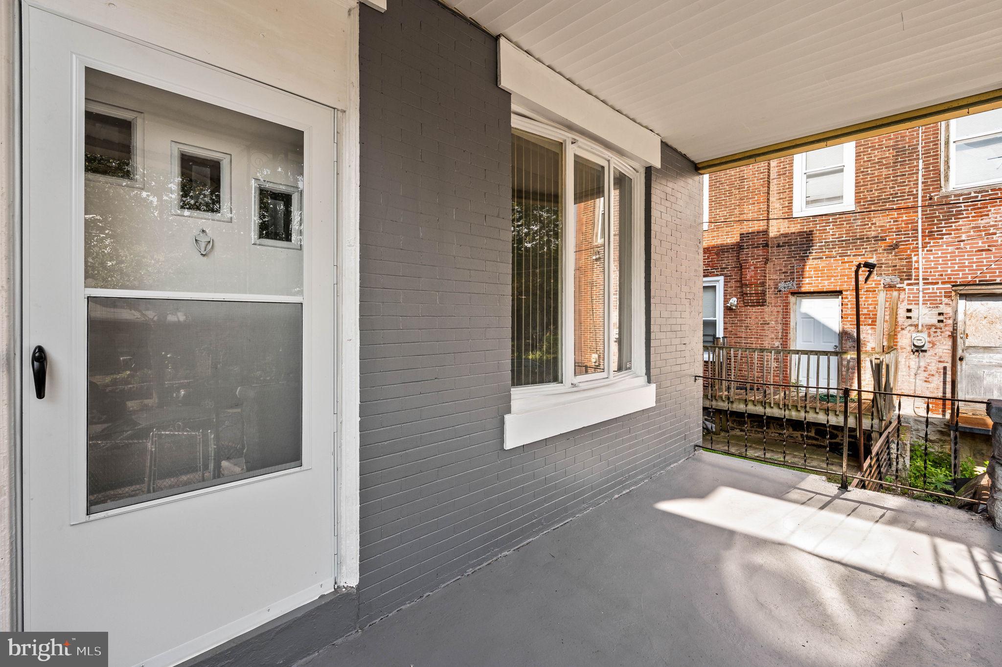 GARDEN COURT - Residential