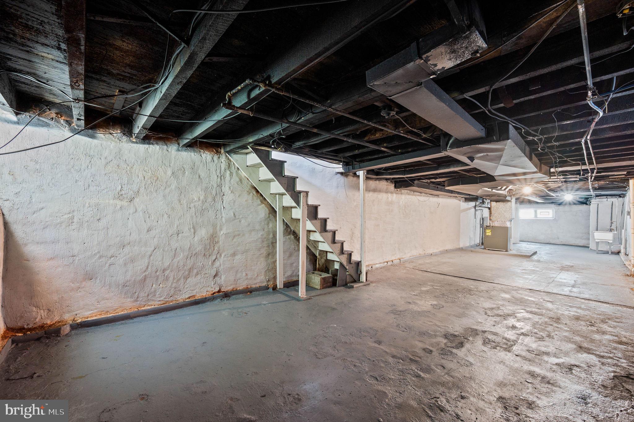 GARDEN COURT - Residential