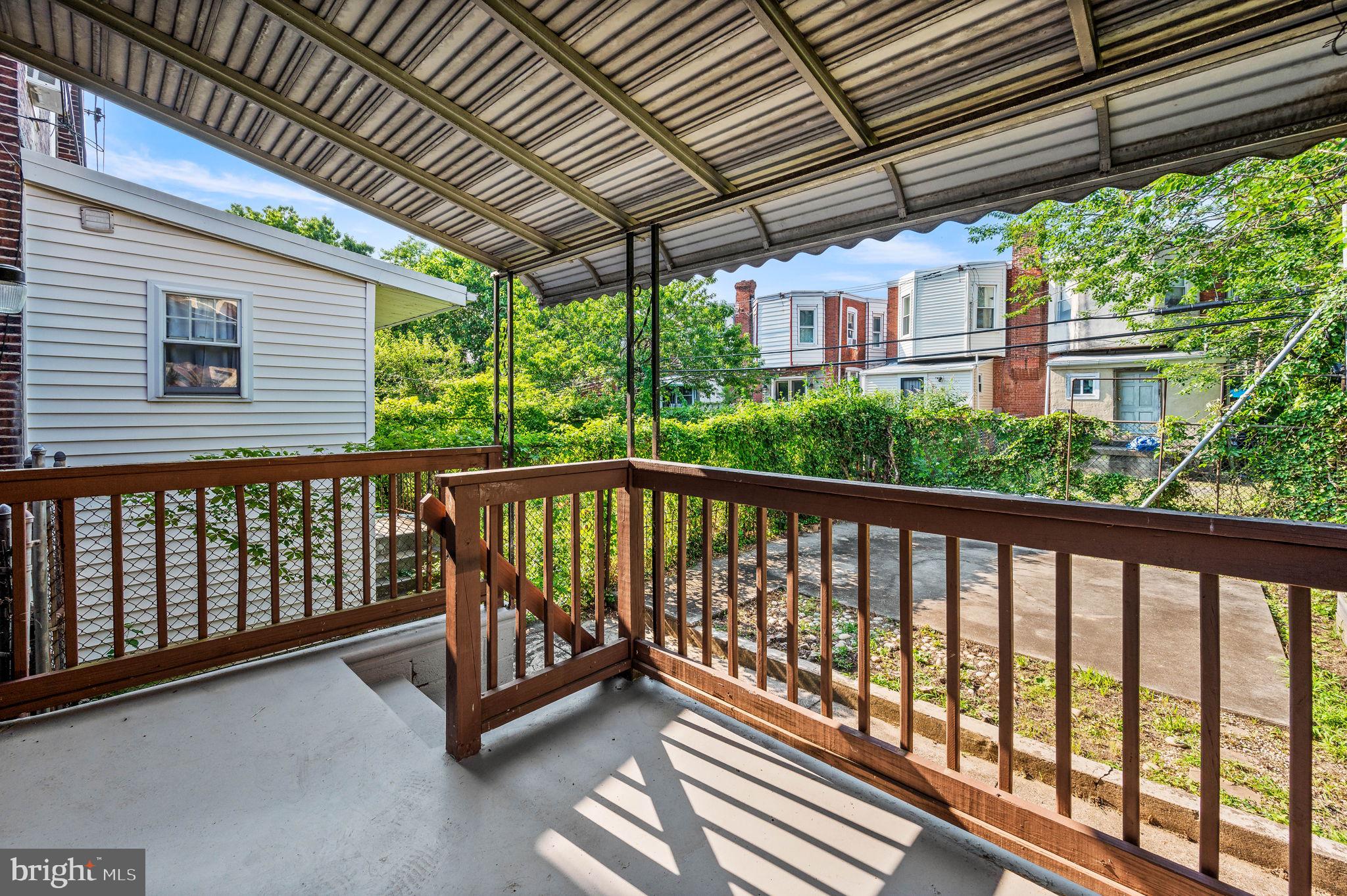 GARDEN COURT - Residential