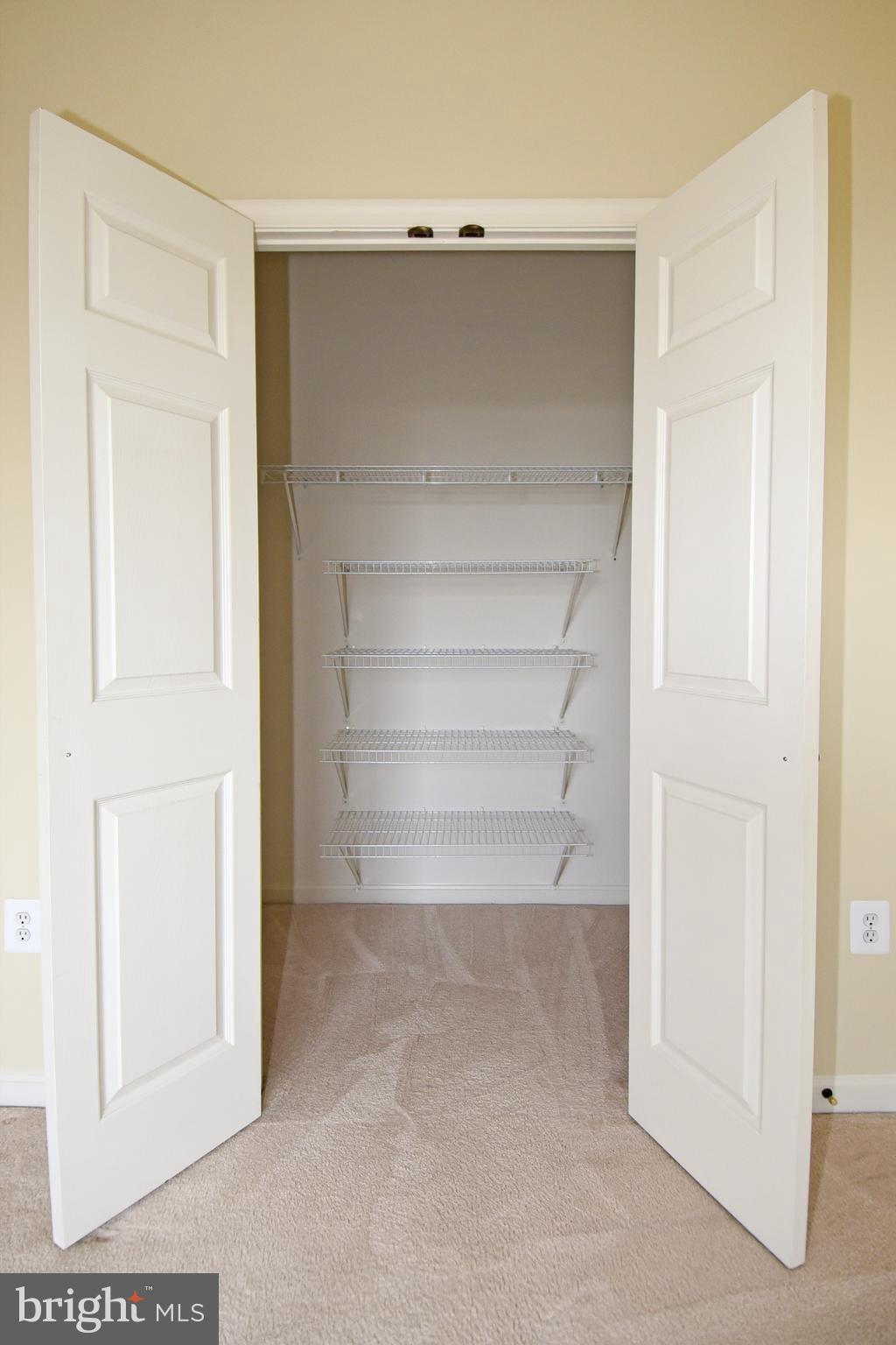 POTOMAC RIDGE AT LEISURE - Residential Lease