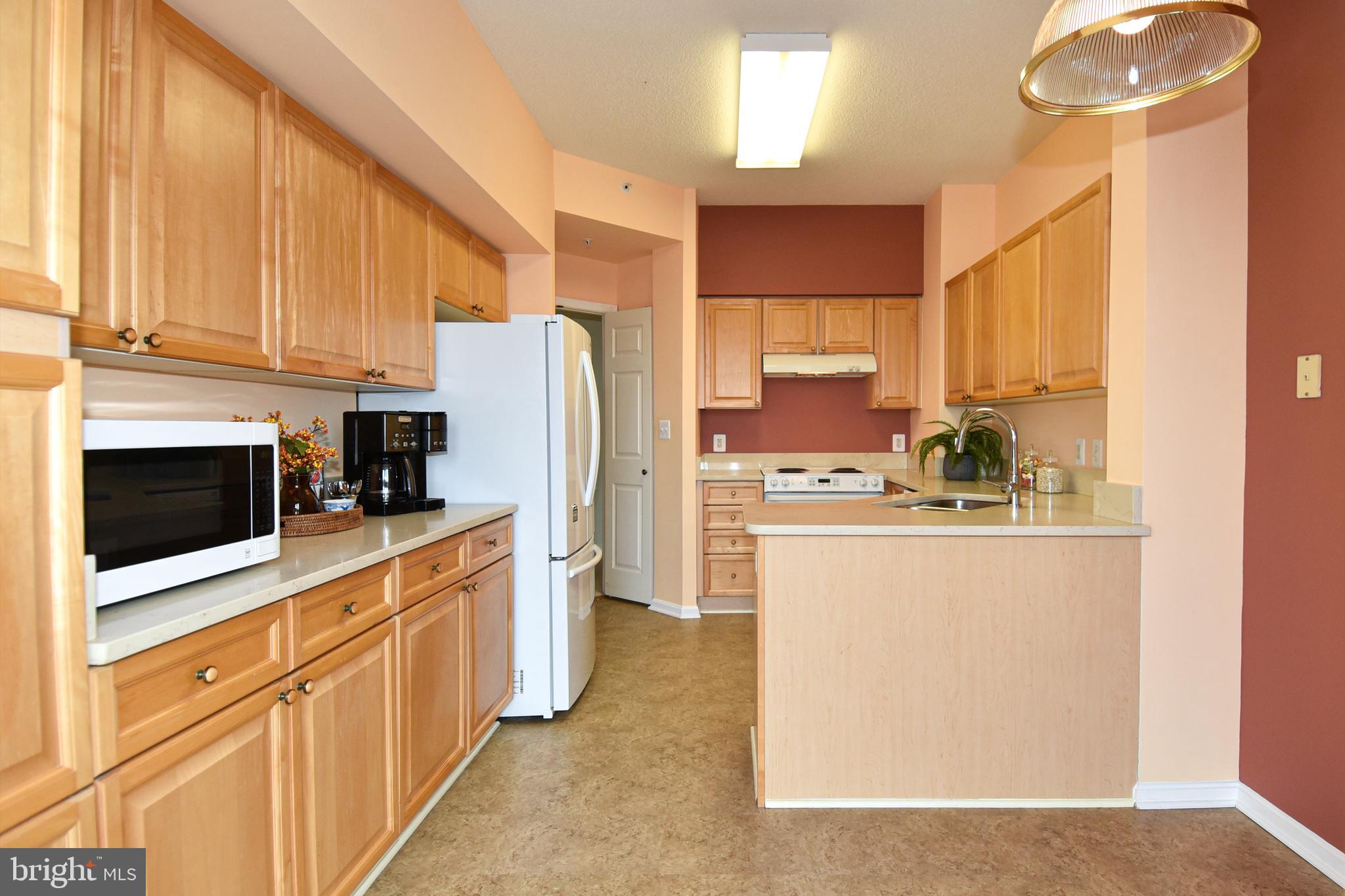 POTOMAC RIDGE AT LEISURE - Residential Lease