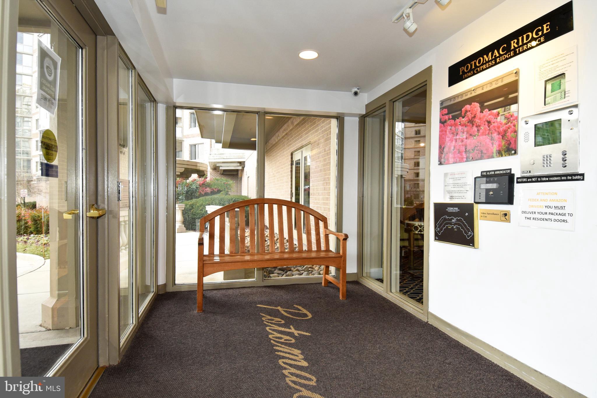 POTOMAC RIDGE AT LEISURE - Residential Lease