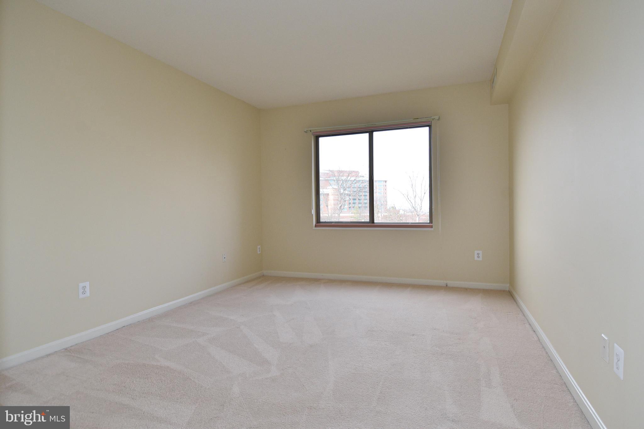 POTOMAC RIDGE AT LEISURE - Residential Lease