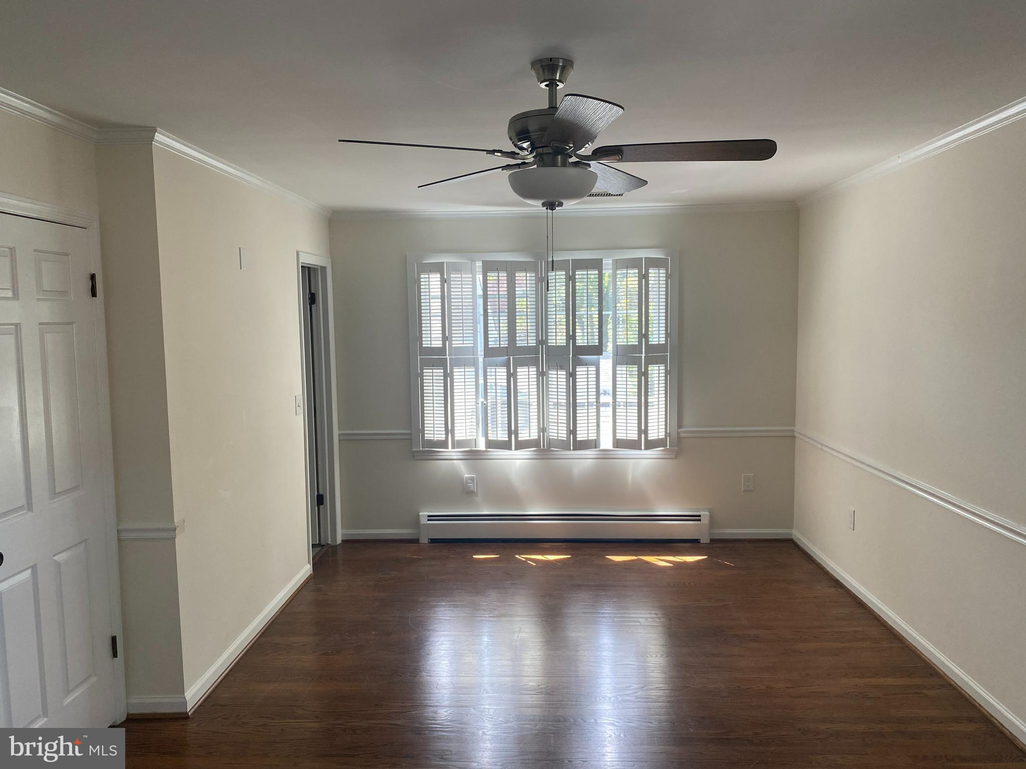 COUNTRY CLUB - Residential Lease