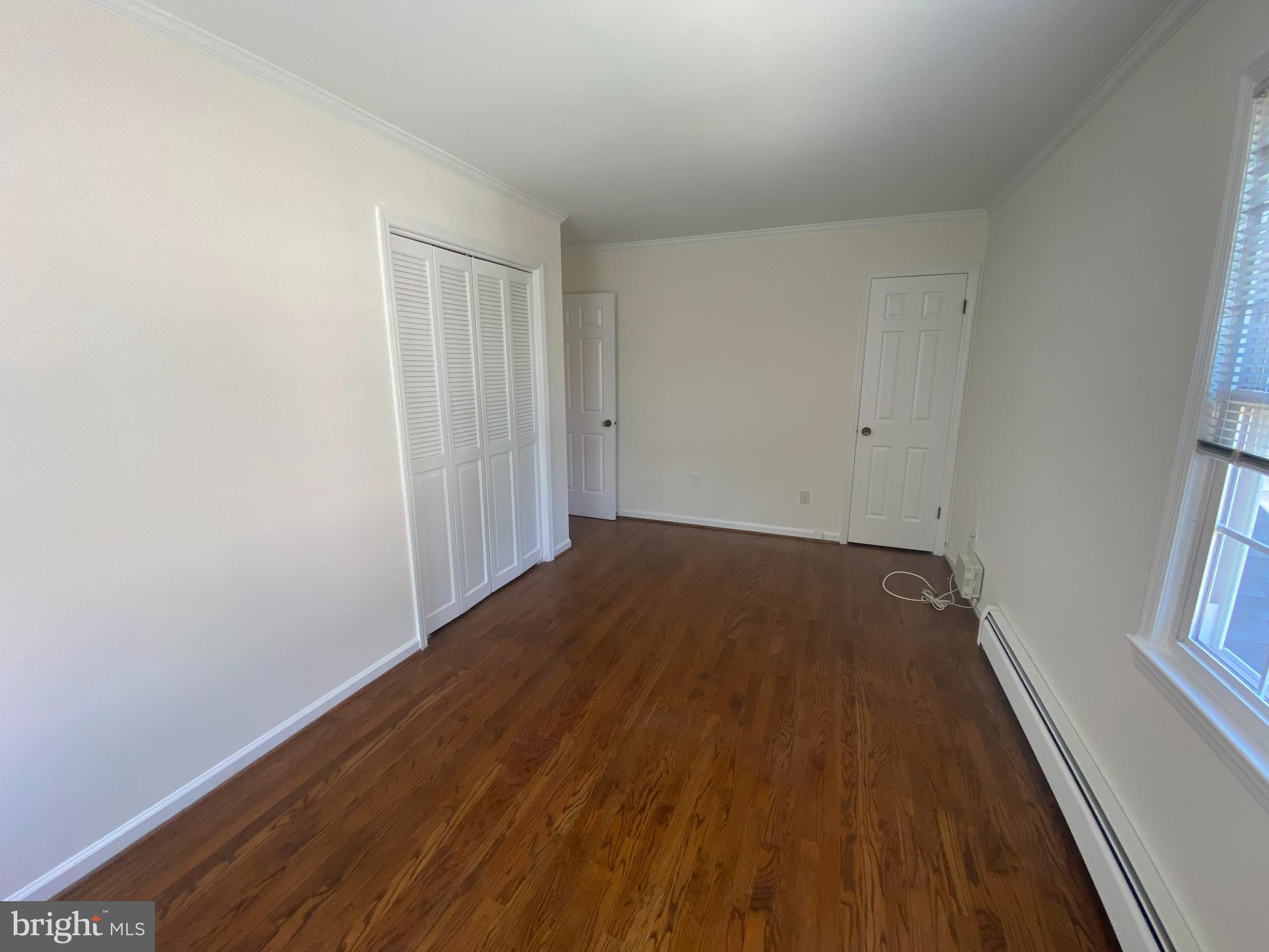 COUNTRY CLUB - Residential Lease