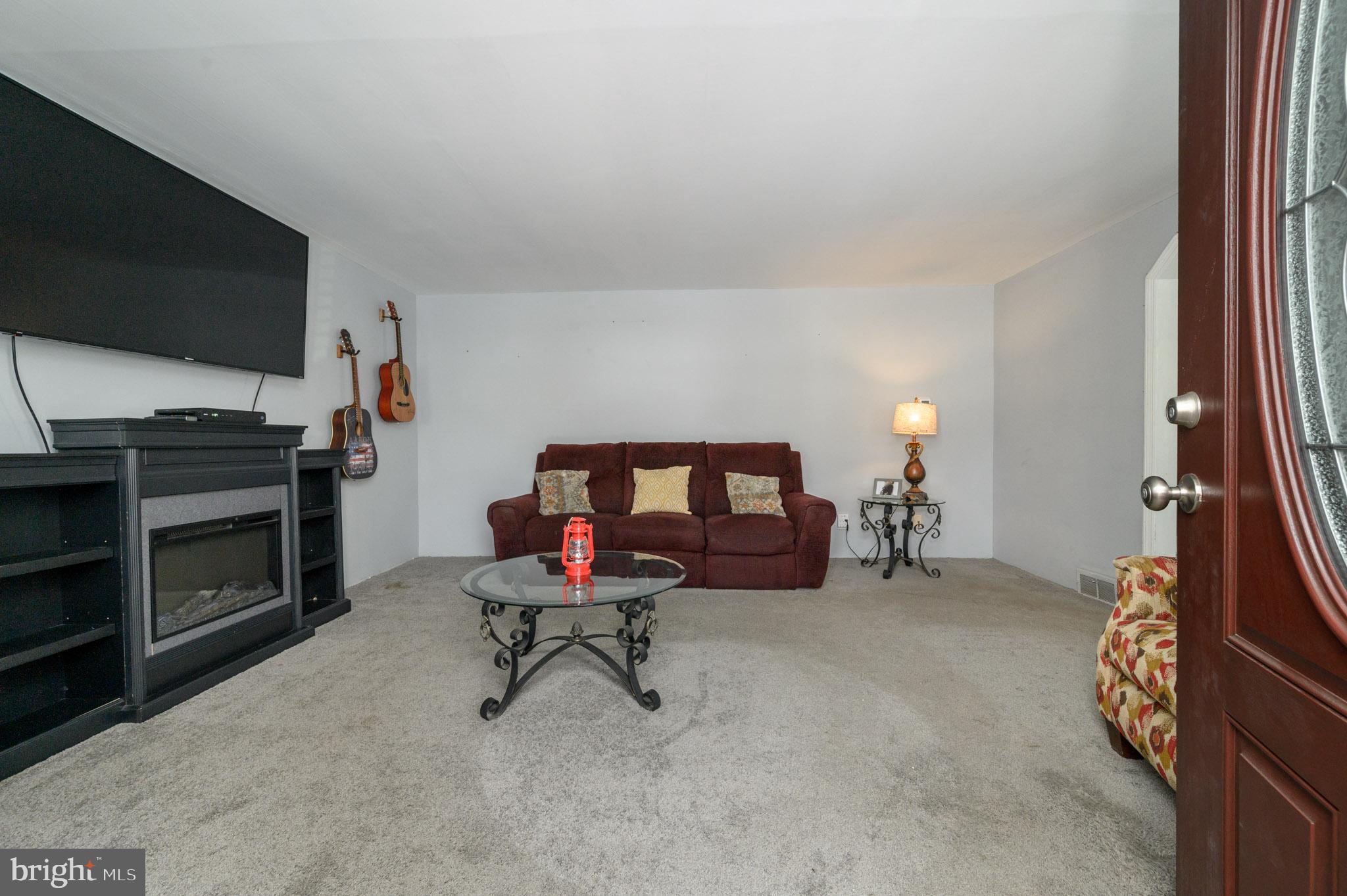 1326 HERBERT BOULEVARD