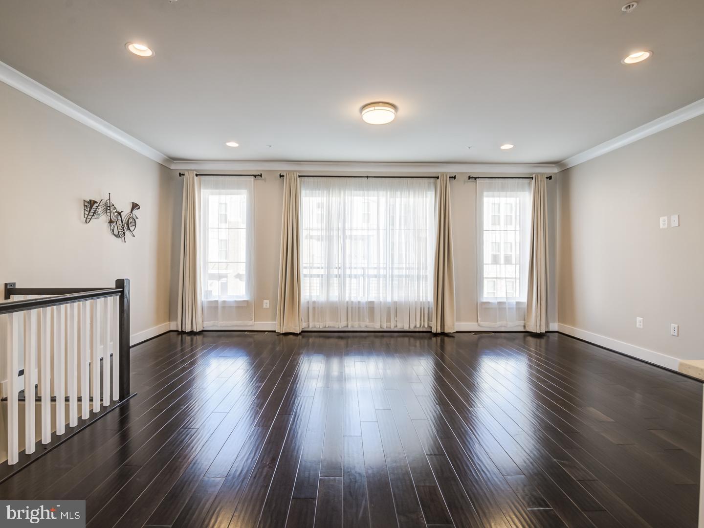 PRESERVE AT WESTFIELDS - Residential Lease