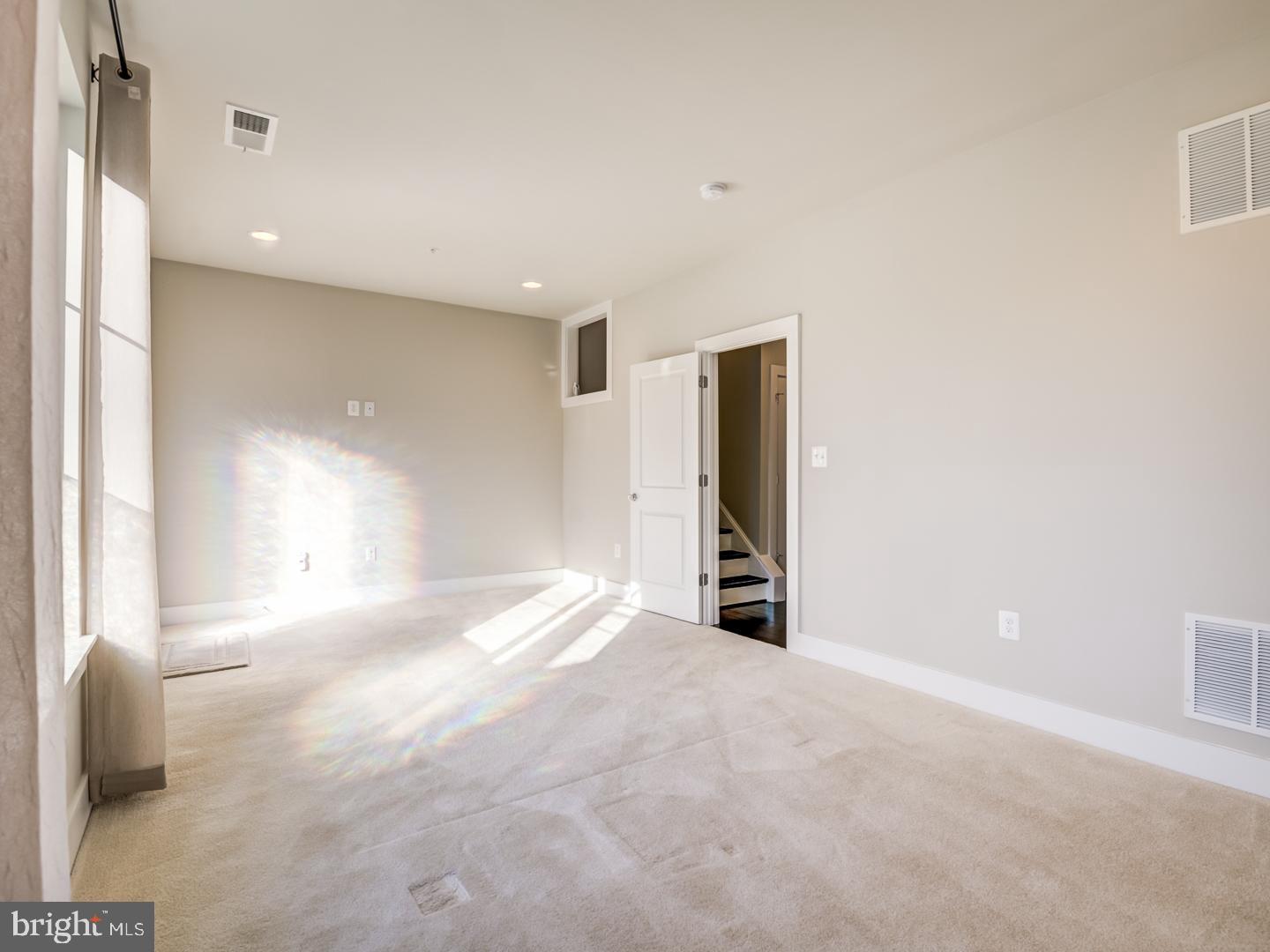 PRESERVE AT WESTFIELDS - Residential Lease