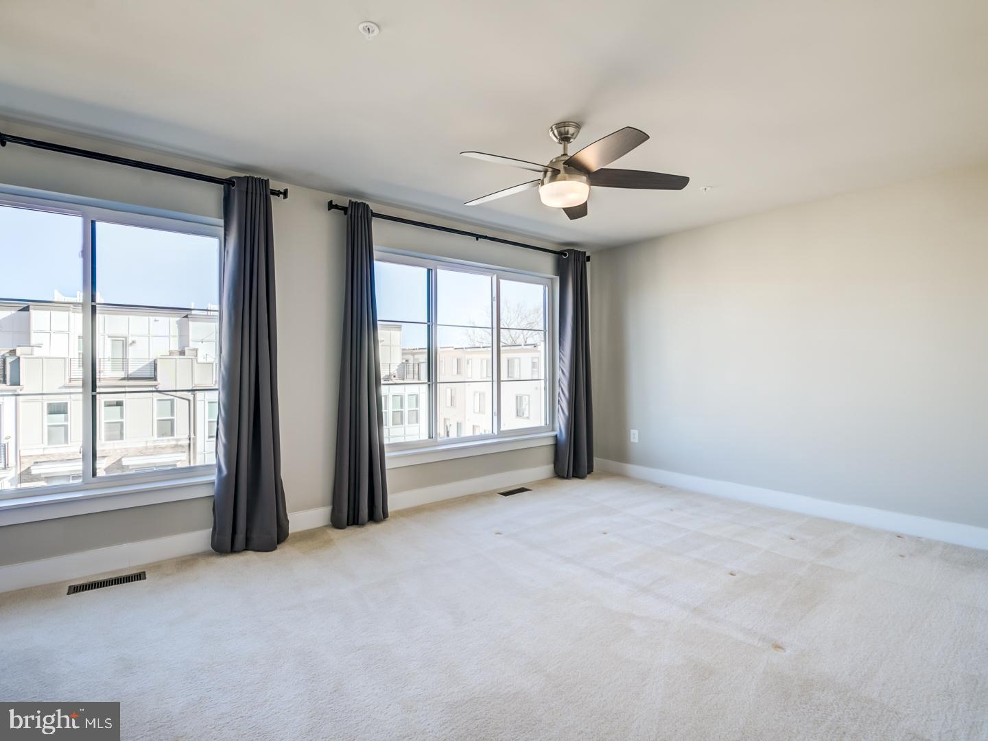 PRESERVE AT WESTFIELDS - Residential Lease