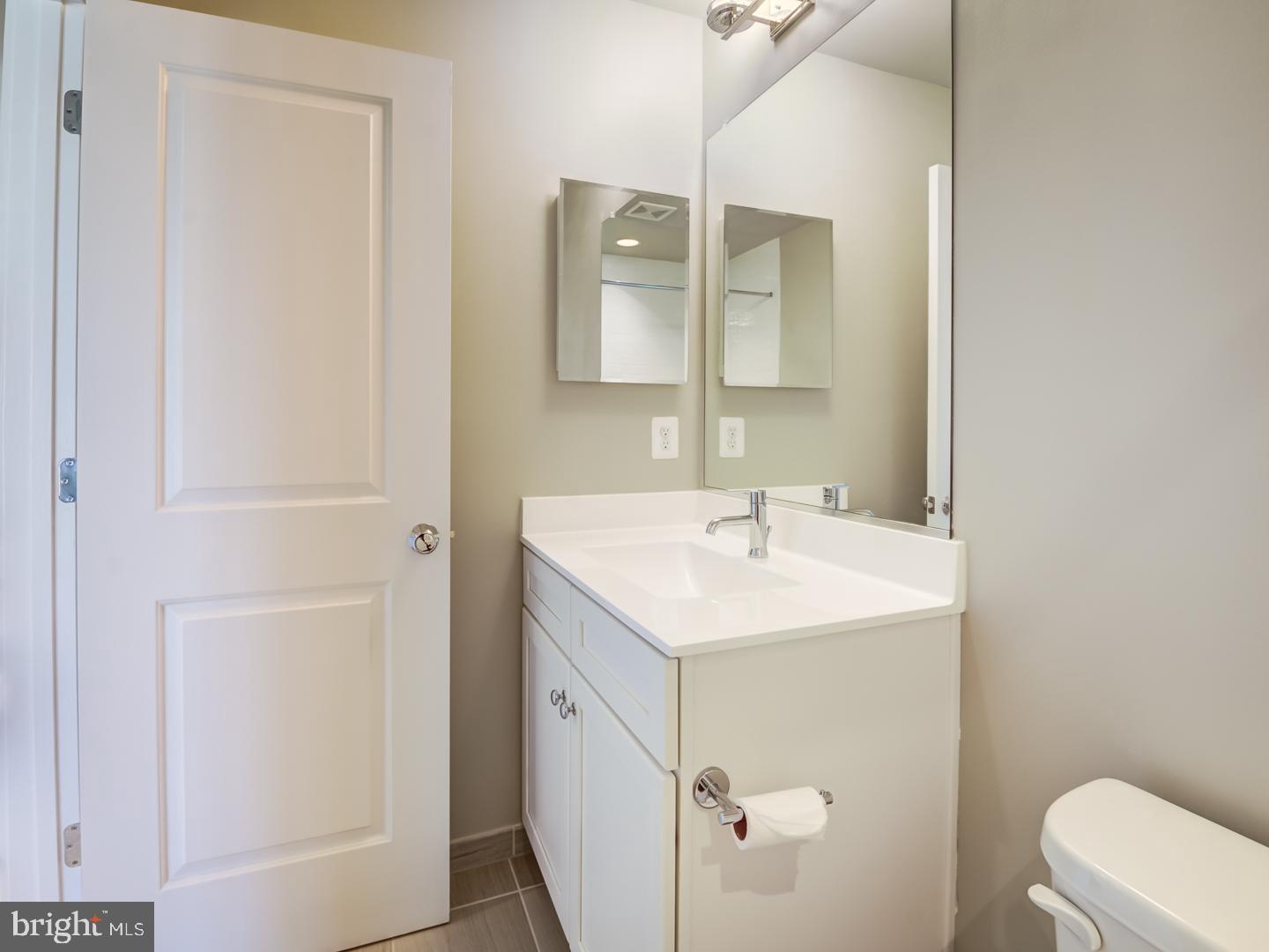 PRESERVE AT WESTFIELDS - Residential Lease