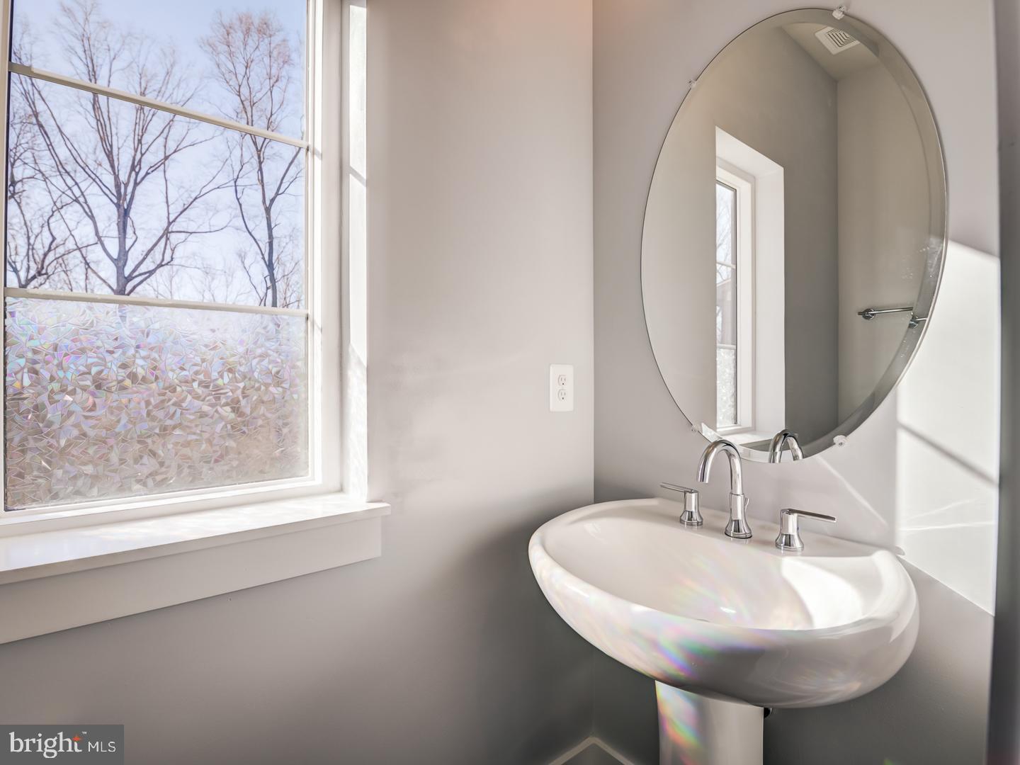 PRESERVE AT WESTFIELDS - Residential Lease