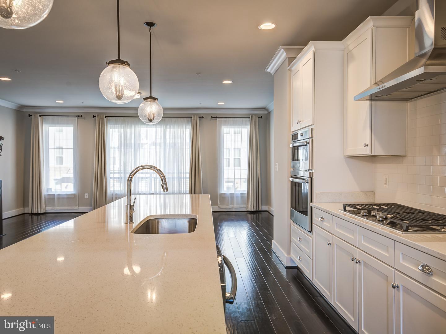 PRESERVE AT WESTFIELDS - Residential Lease