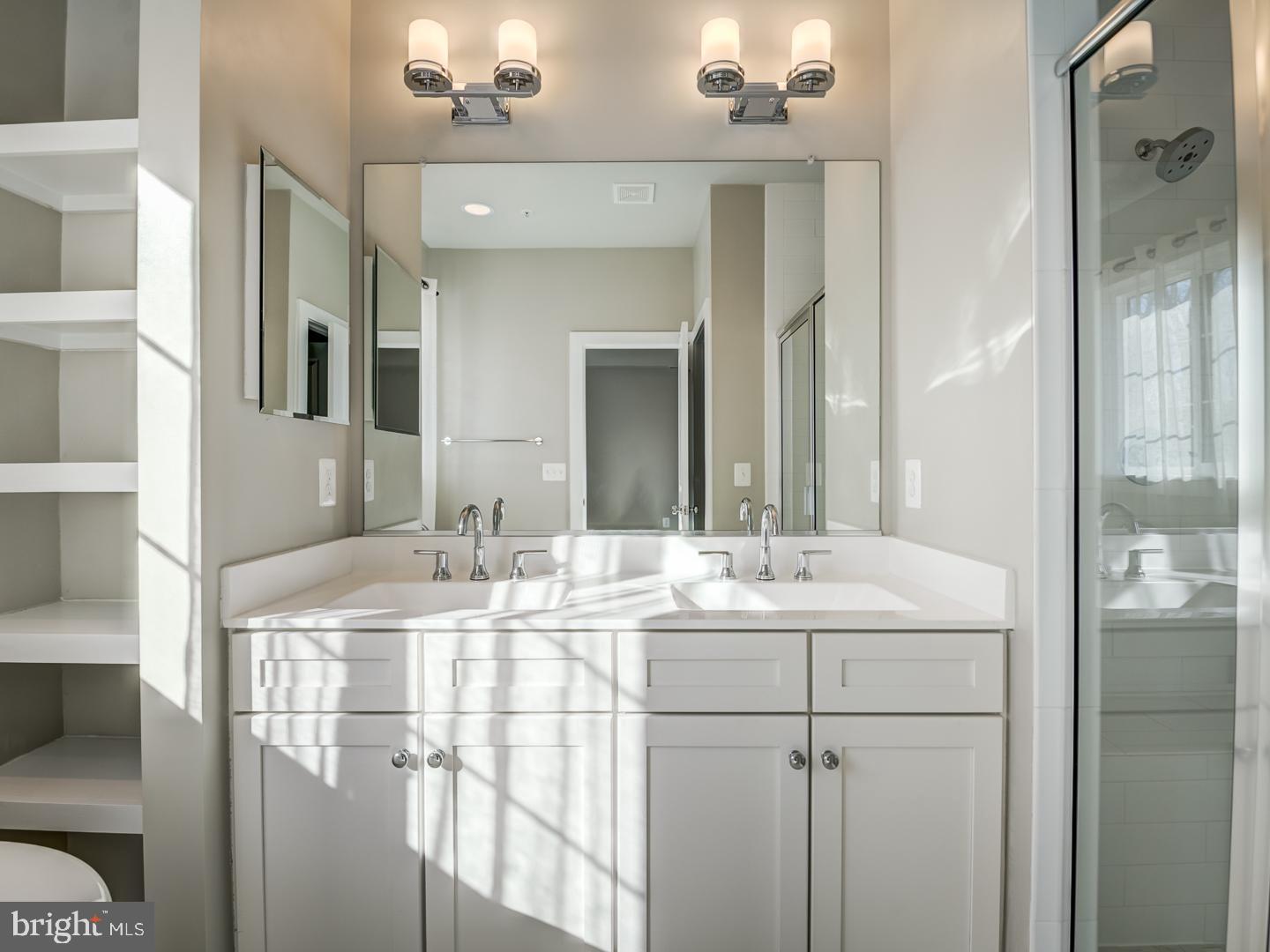 PRESERVE AT WESTFIELDS - Residential Lease