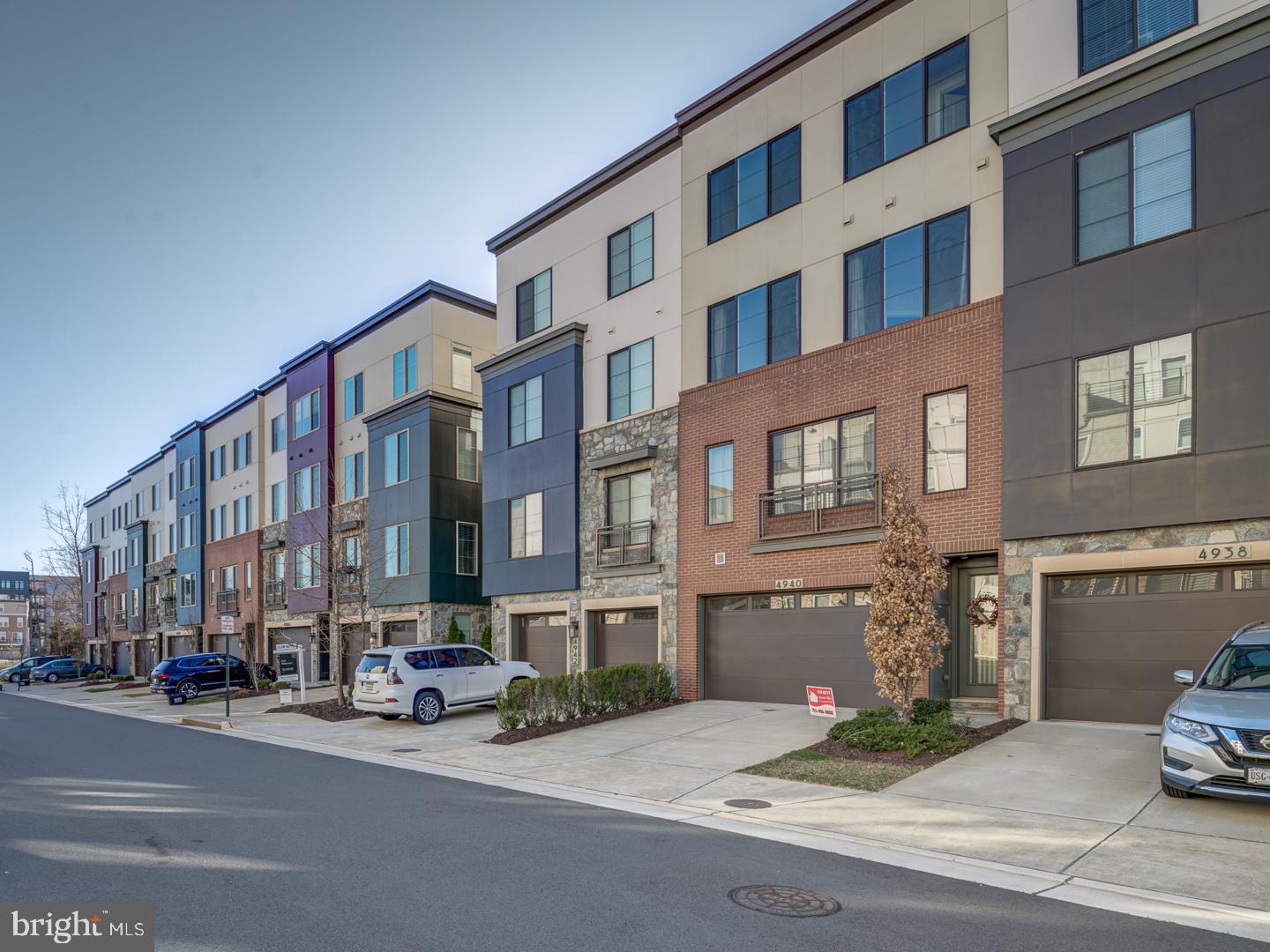 PRESERVE AT WESTFIELDS - Residential Lease