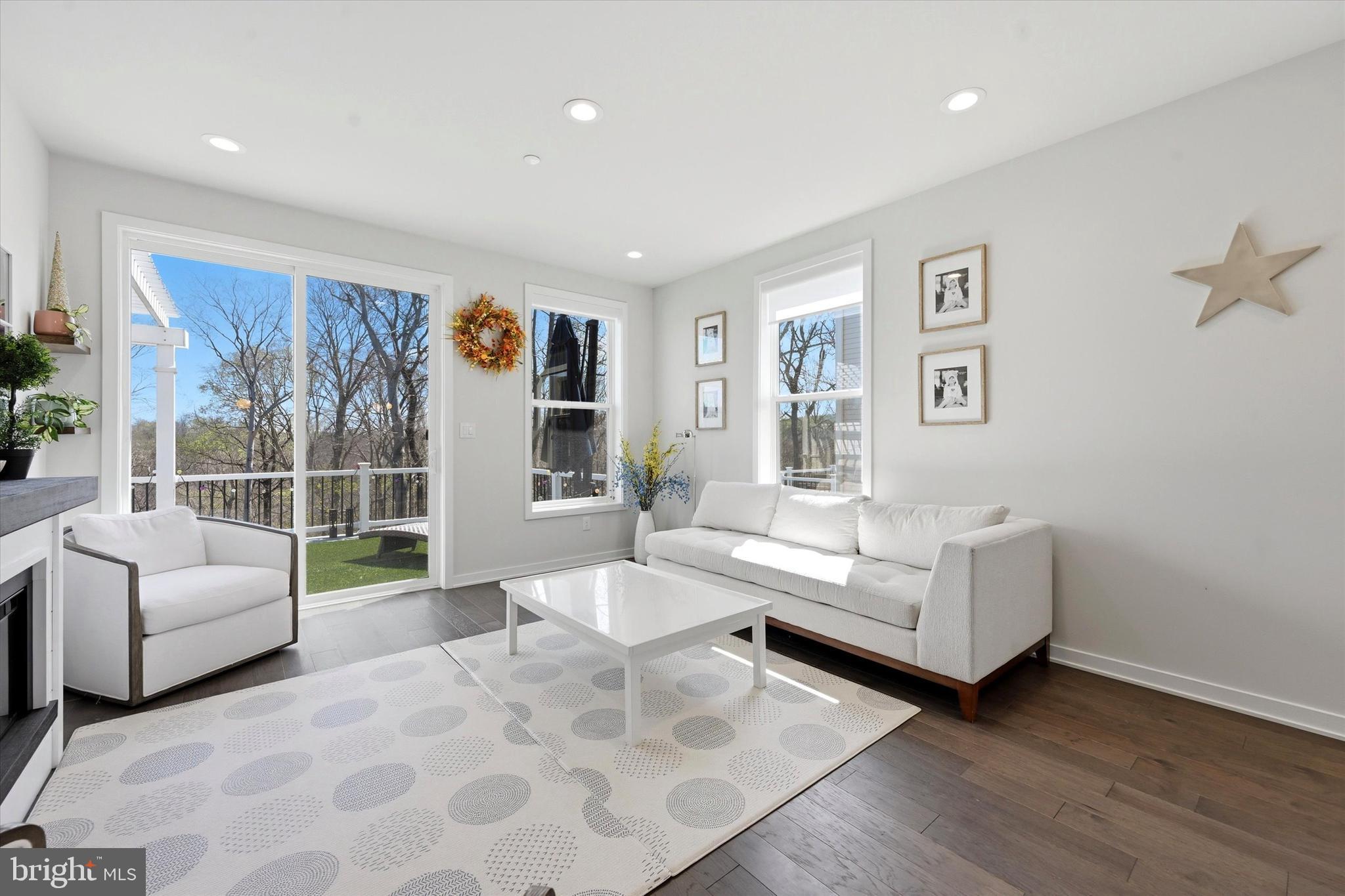 FRANKLIN STATION - Residential