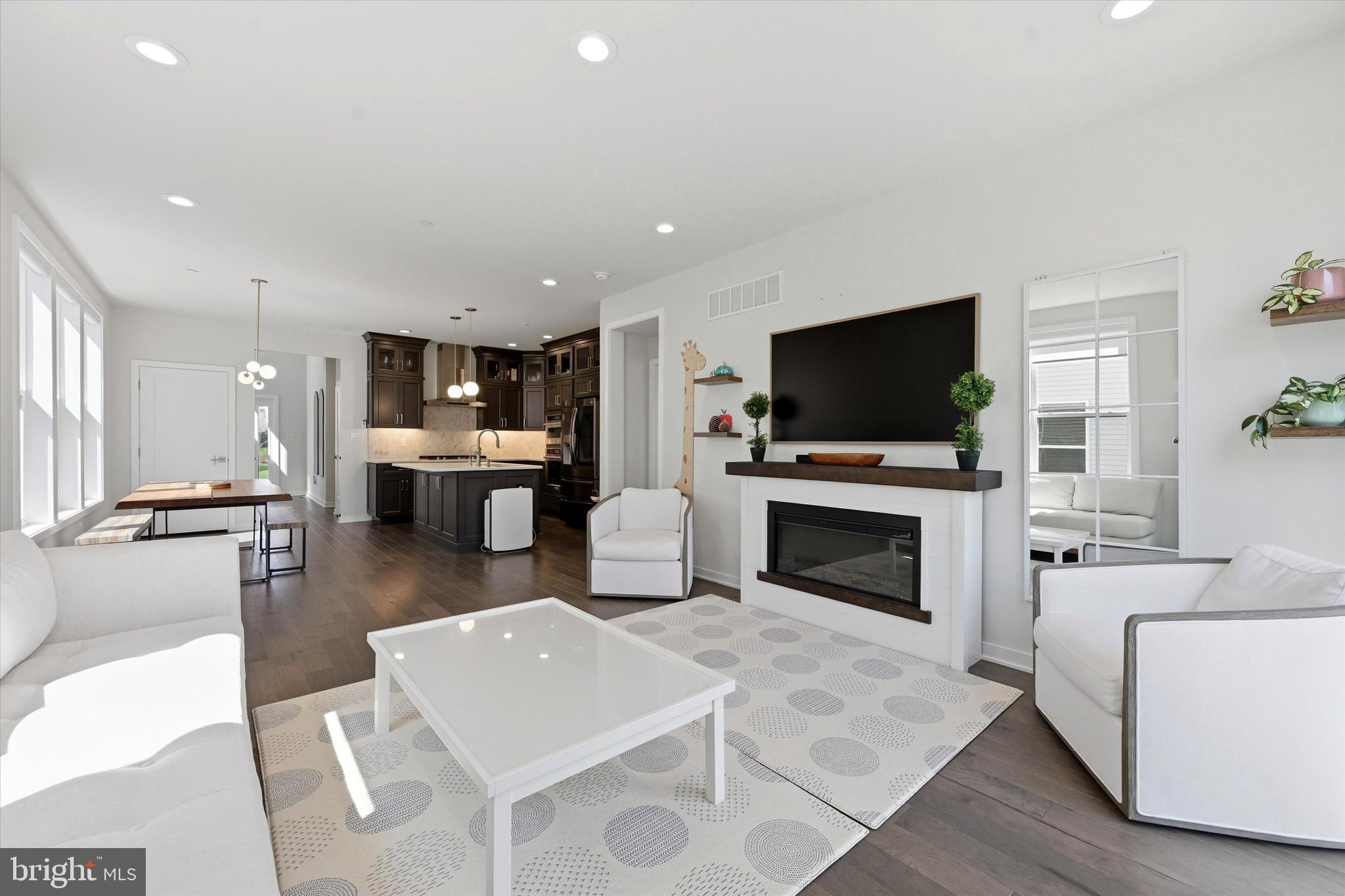 FRANKLIN STATION - Residential