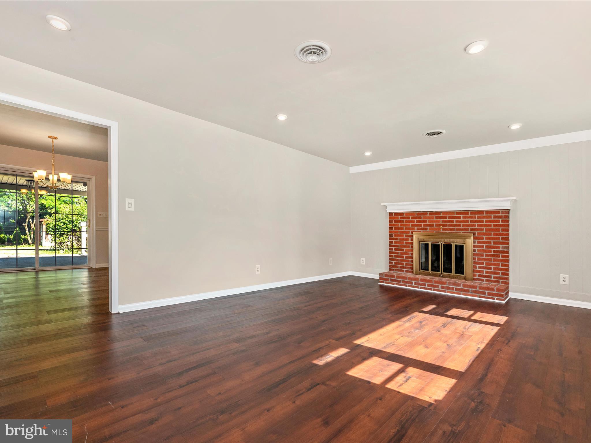 229 DIVISION AVENUE