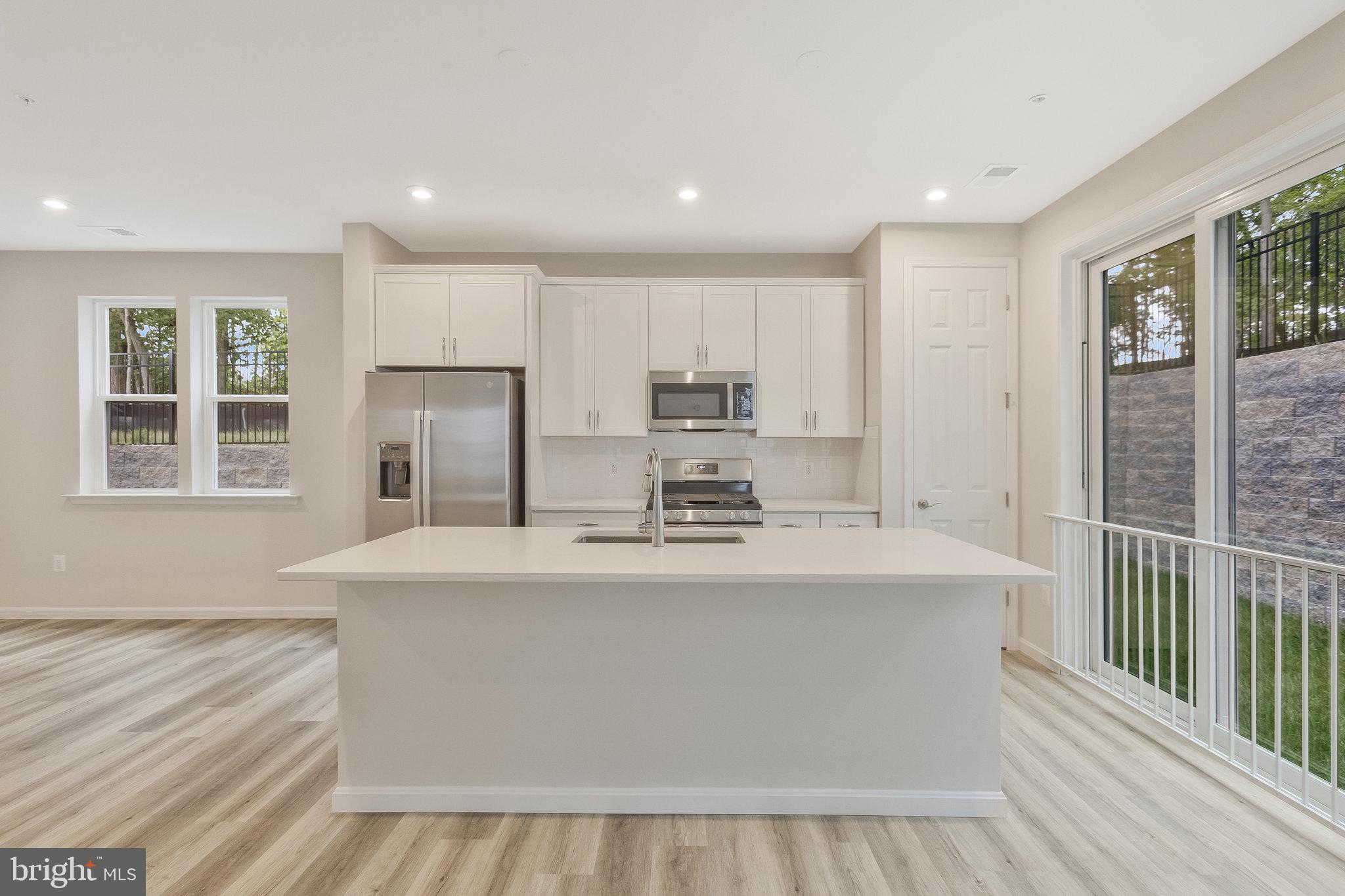 LOVING ESTATES - Residential