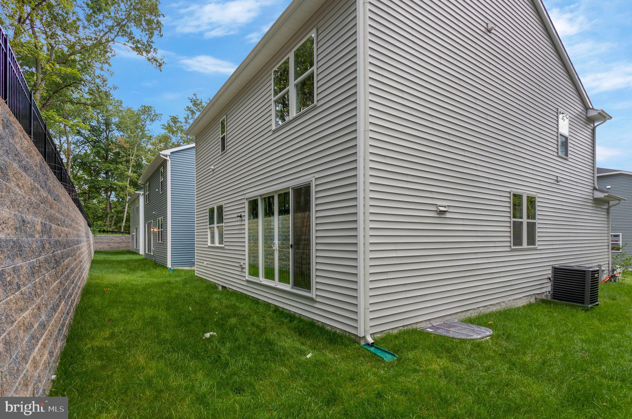 LOVING ESTATES - Residential