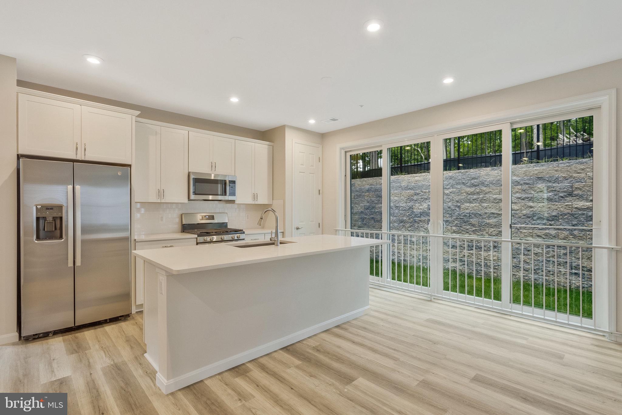 LOVING ESTATES - Residential