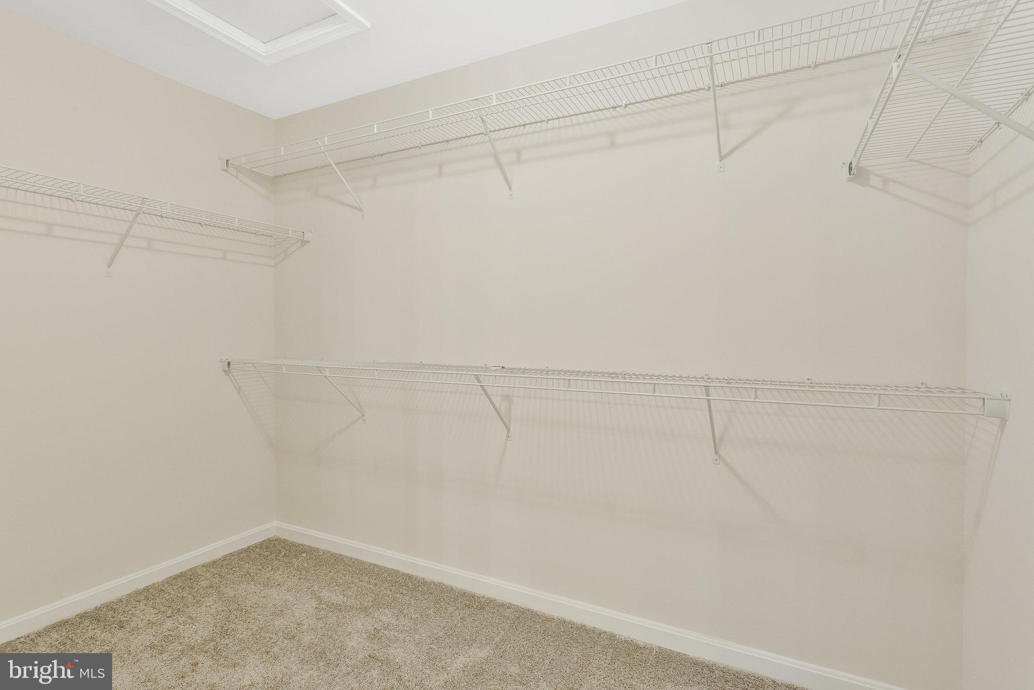 LOVING ESTATES - Residential