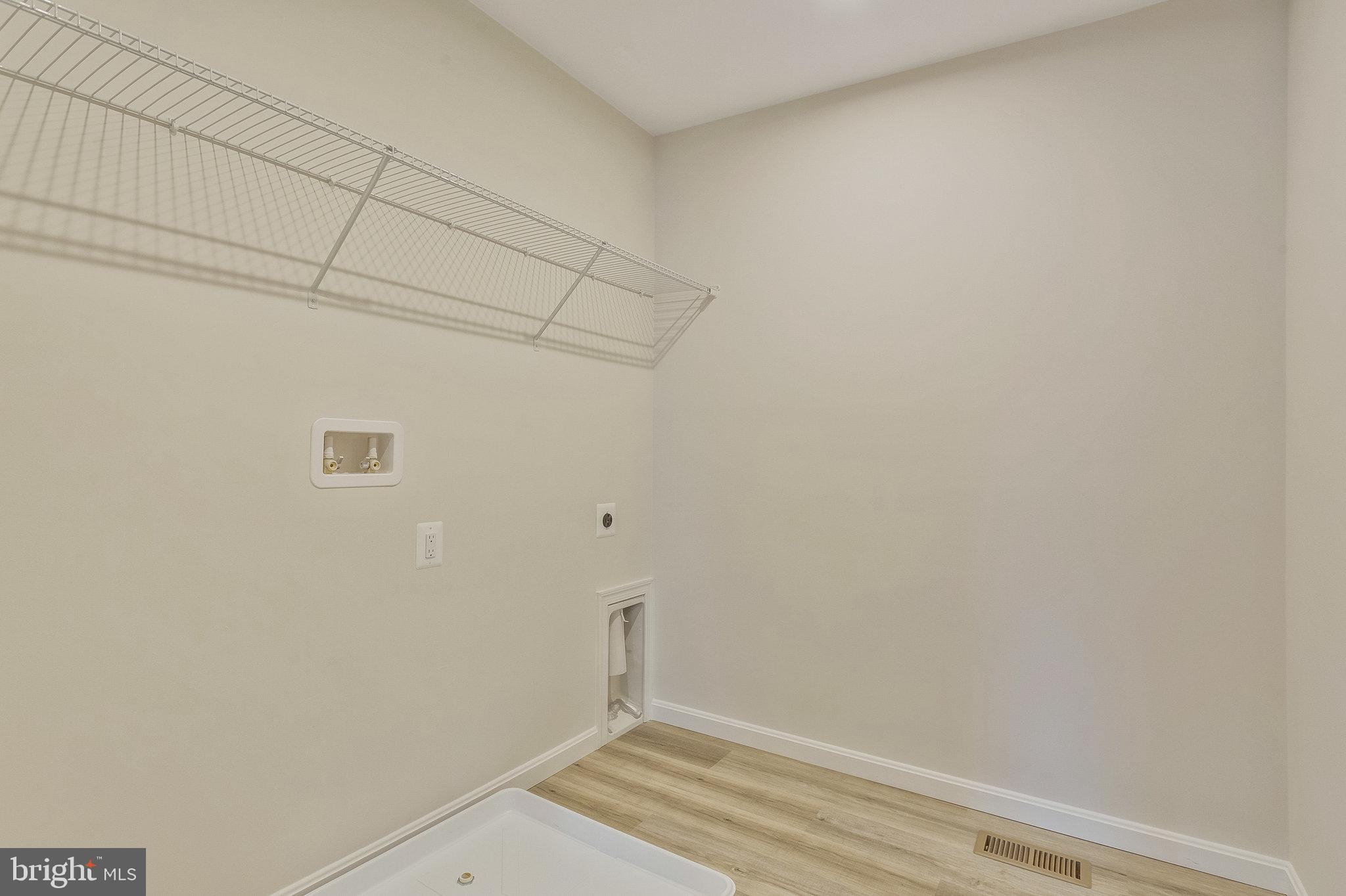 LOVING ESTATES - Residential