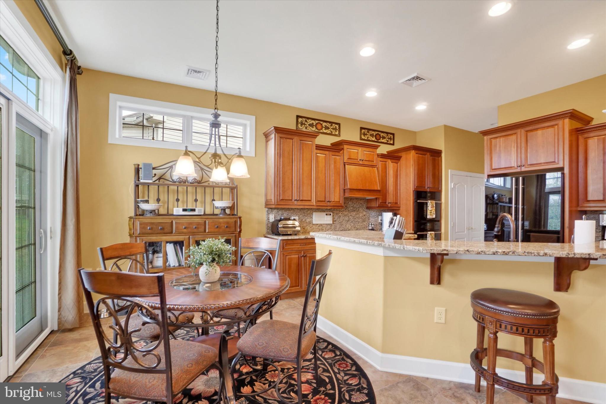 LAUREL VISTAS - Residential