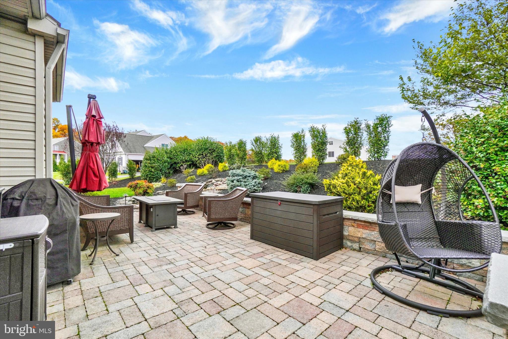 LAUREL VISTAS - Residential