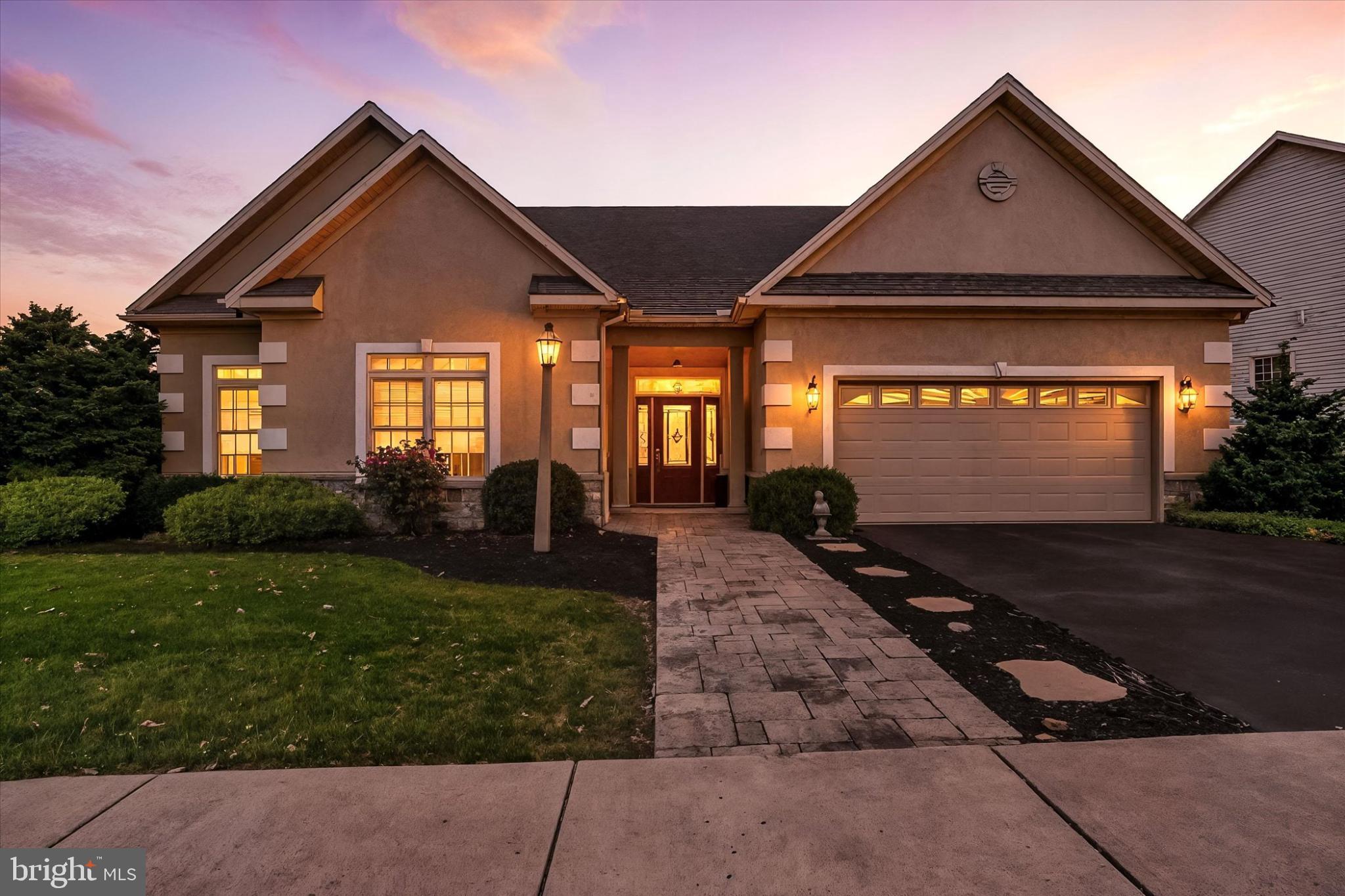 LAUREL VISTAS - Residential