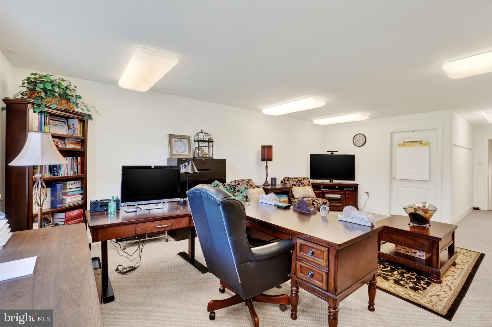 LAUREL VISTAS - Residential