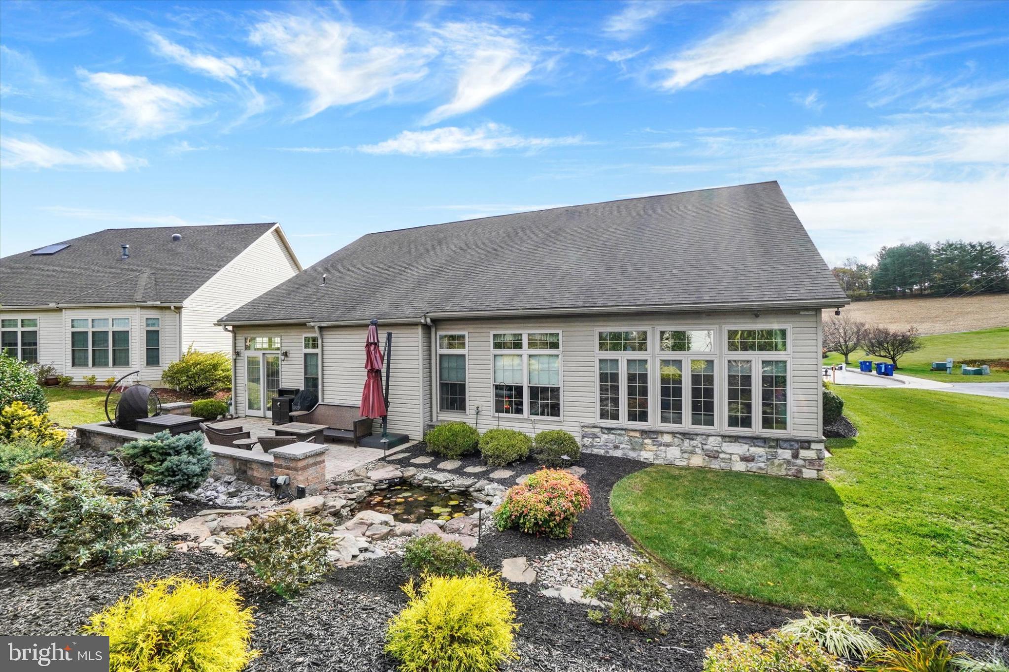 LAUREL VISTAS - Residential