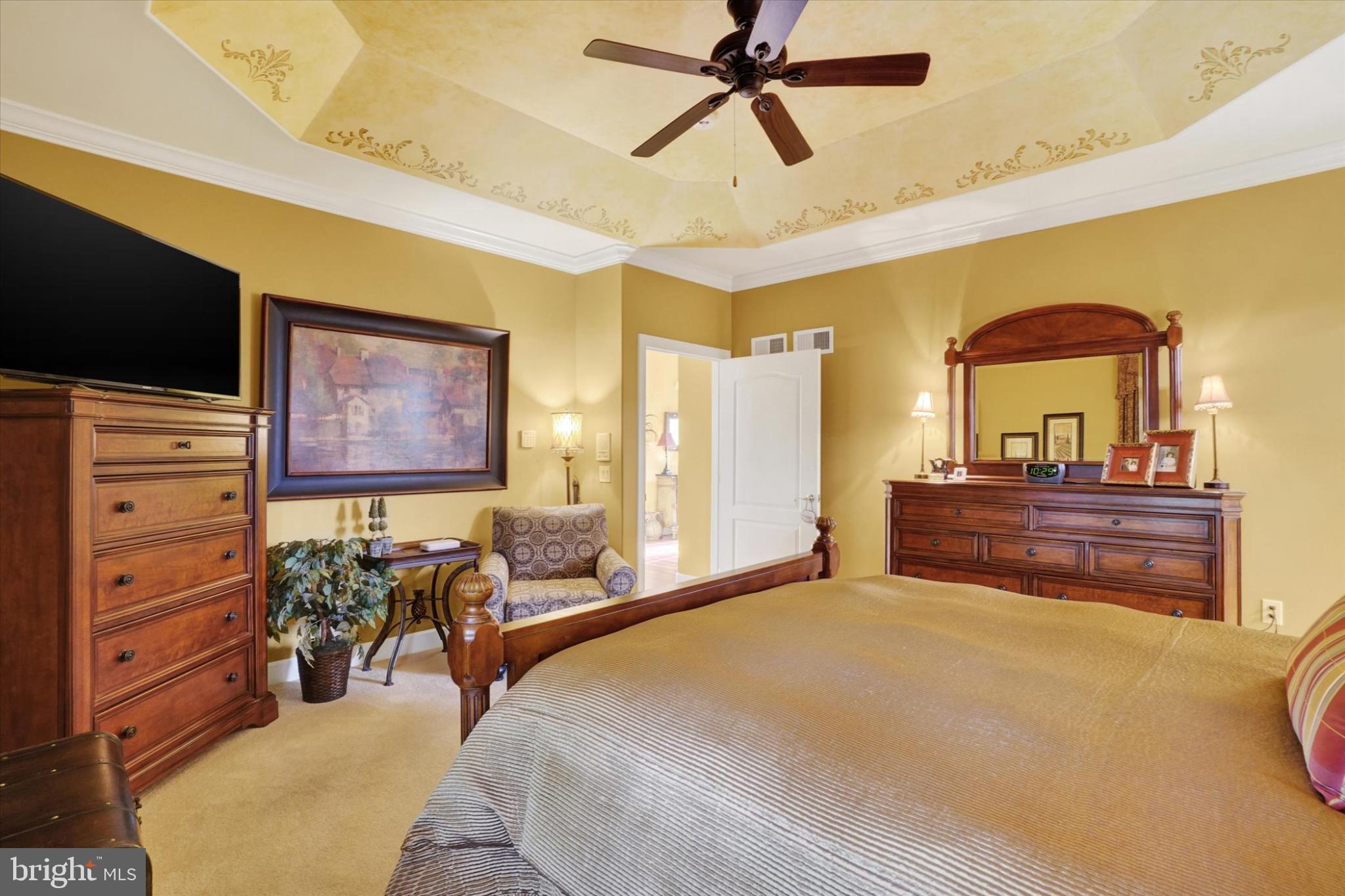 LAUREL VISTAS - Residential