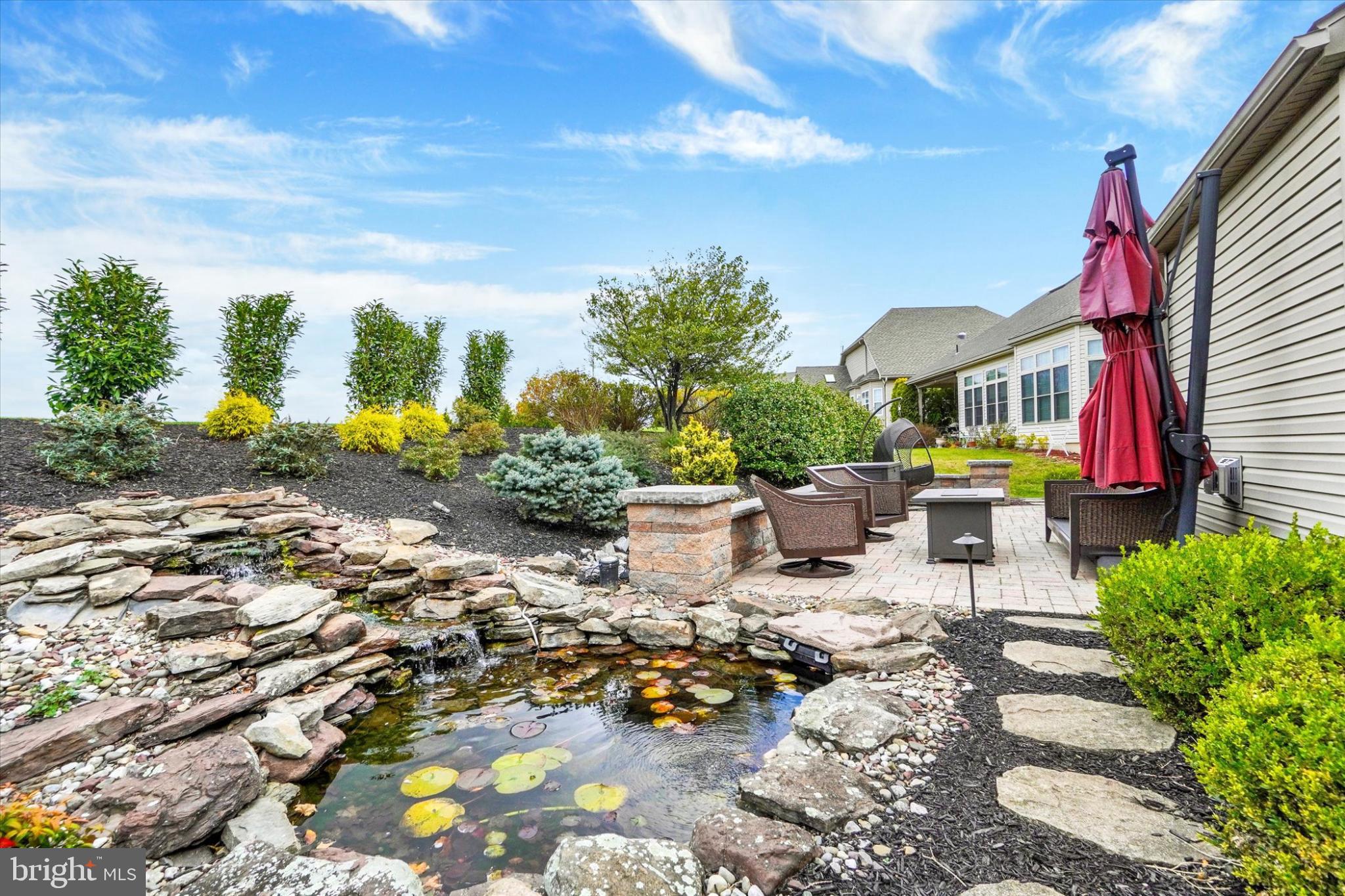 LAUREL VISTAS - Residential