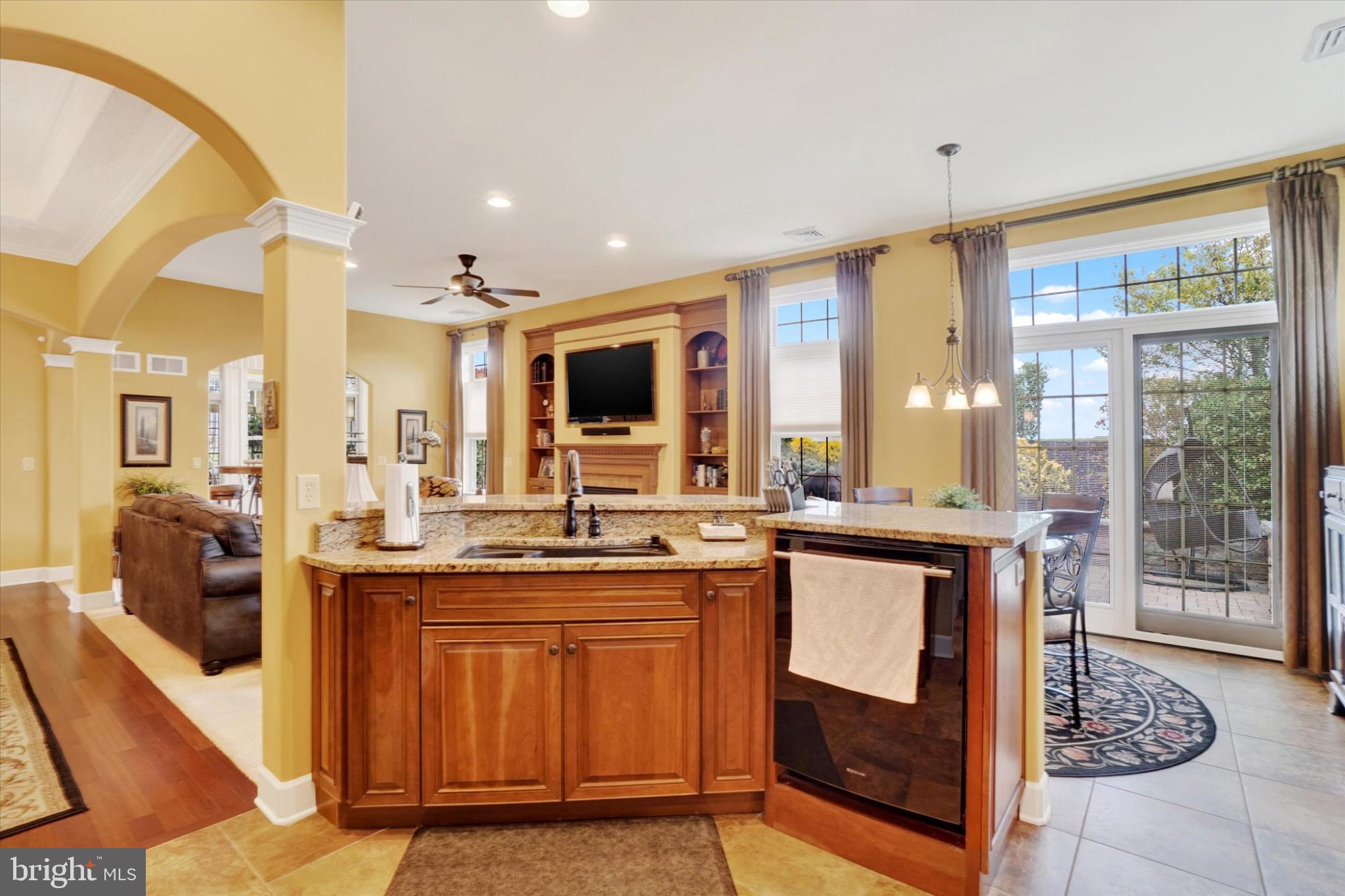 LAUREL VISTAS - Residential