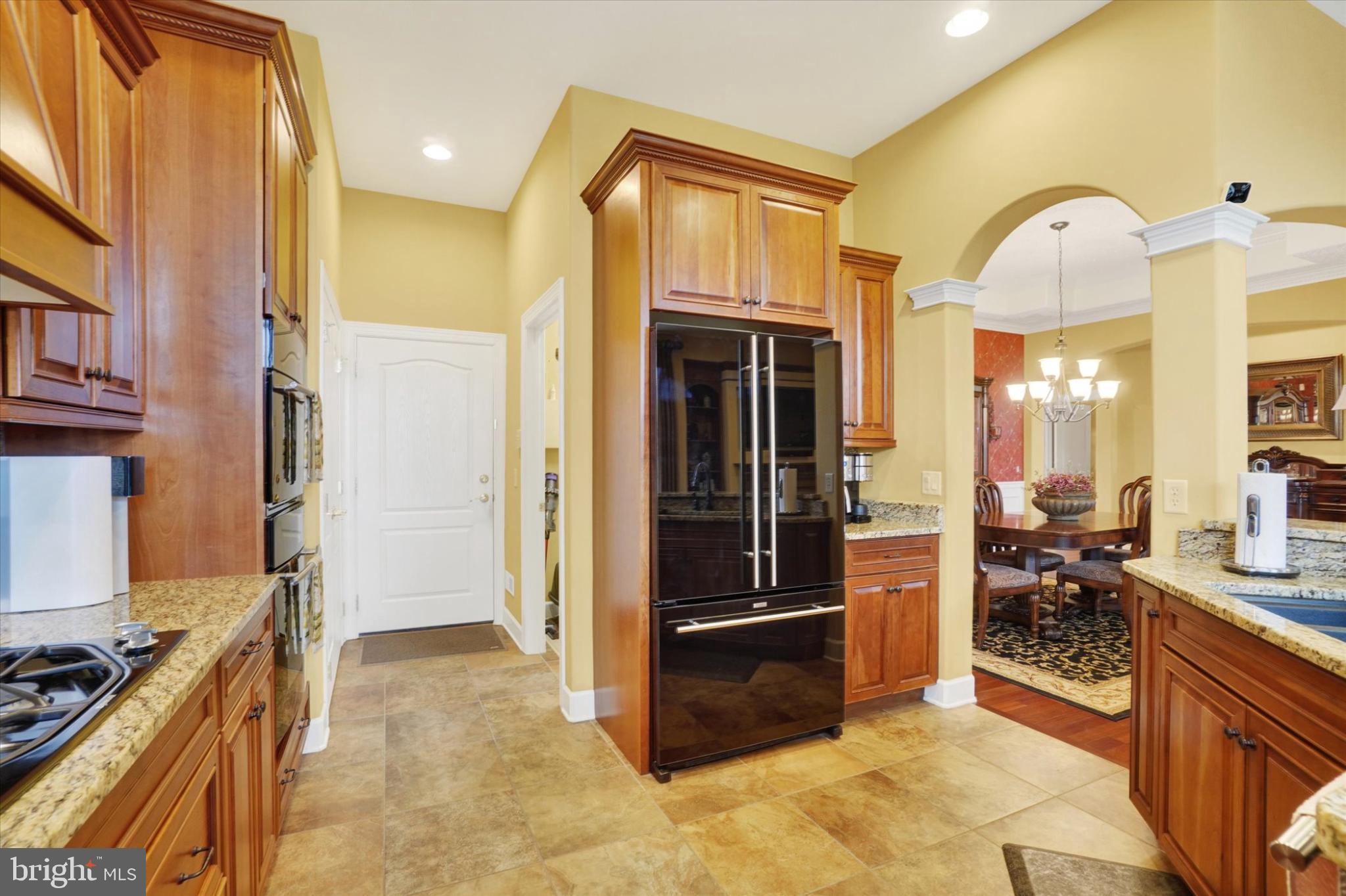 LAUREL VISTAS - Residential