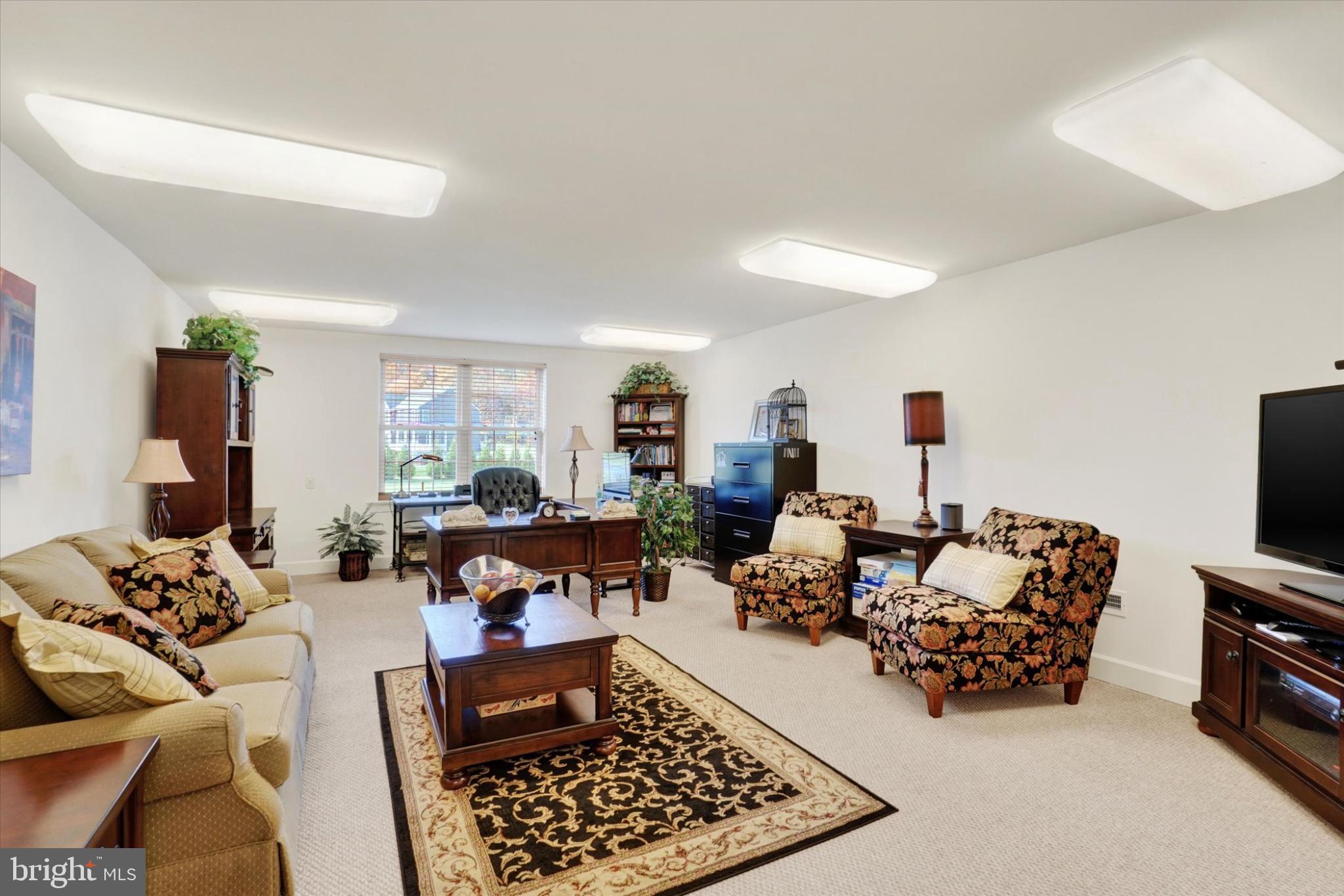 LAUREL VISTAS - Residential