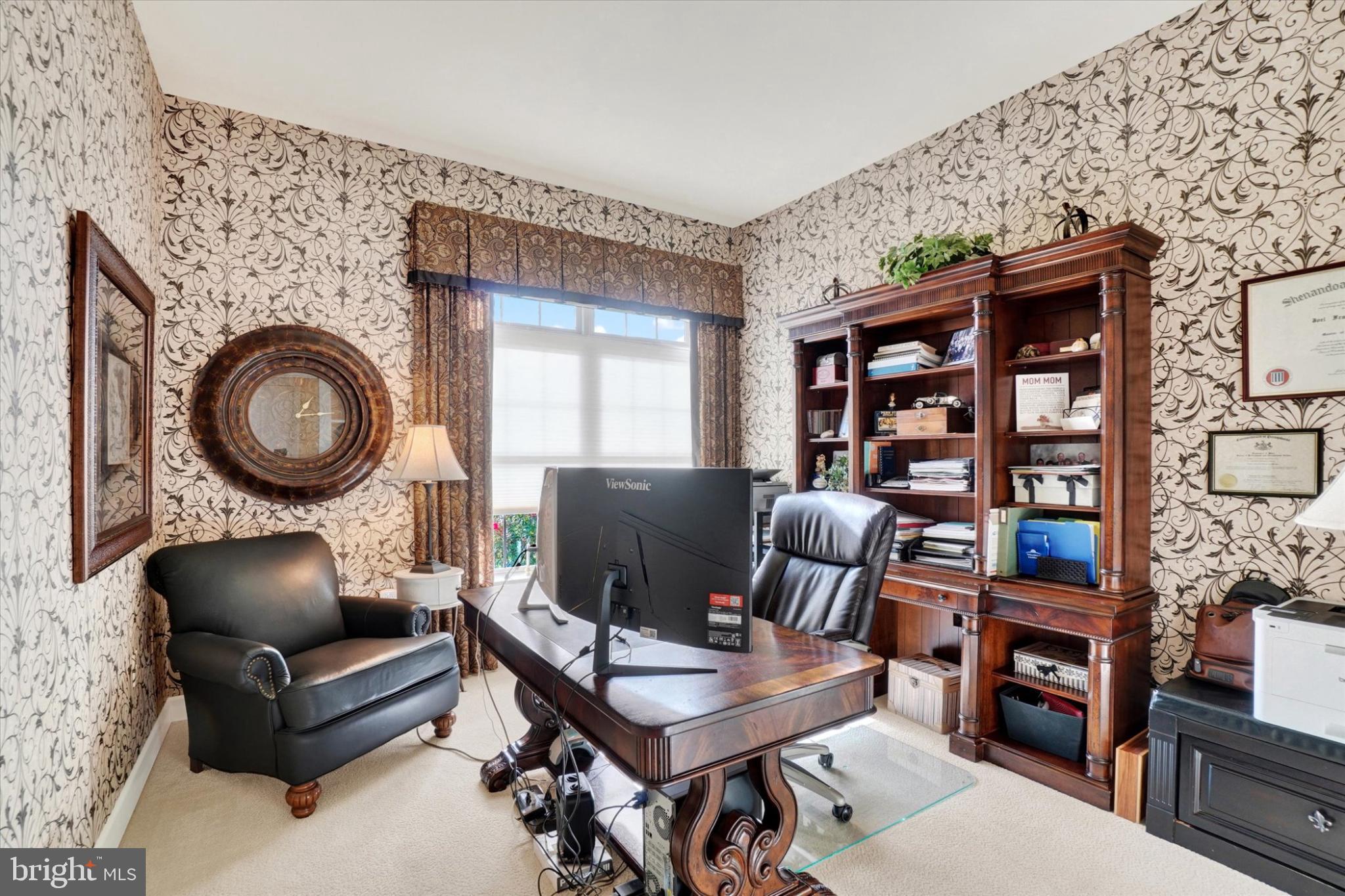 LAUREL VISTAS - Residential