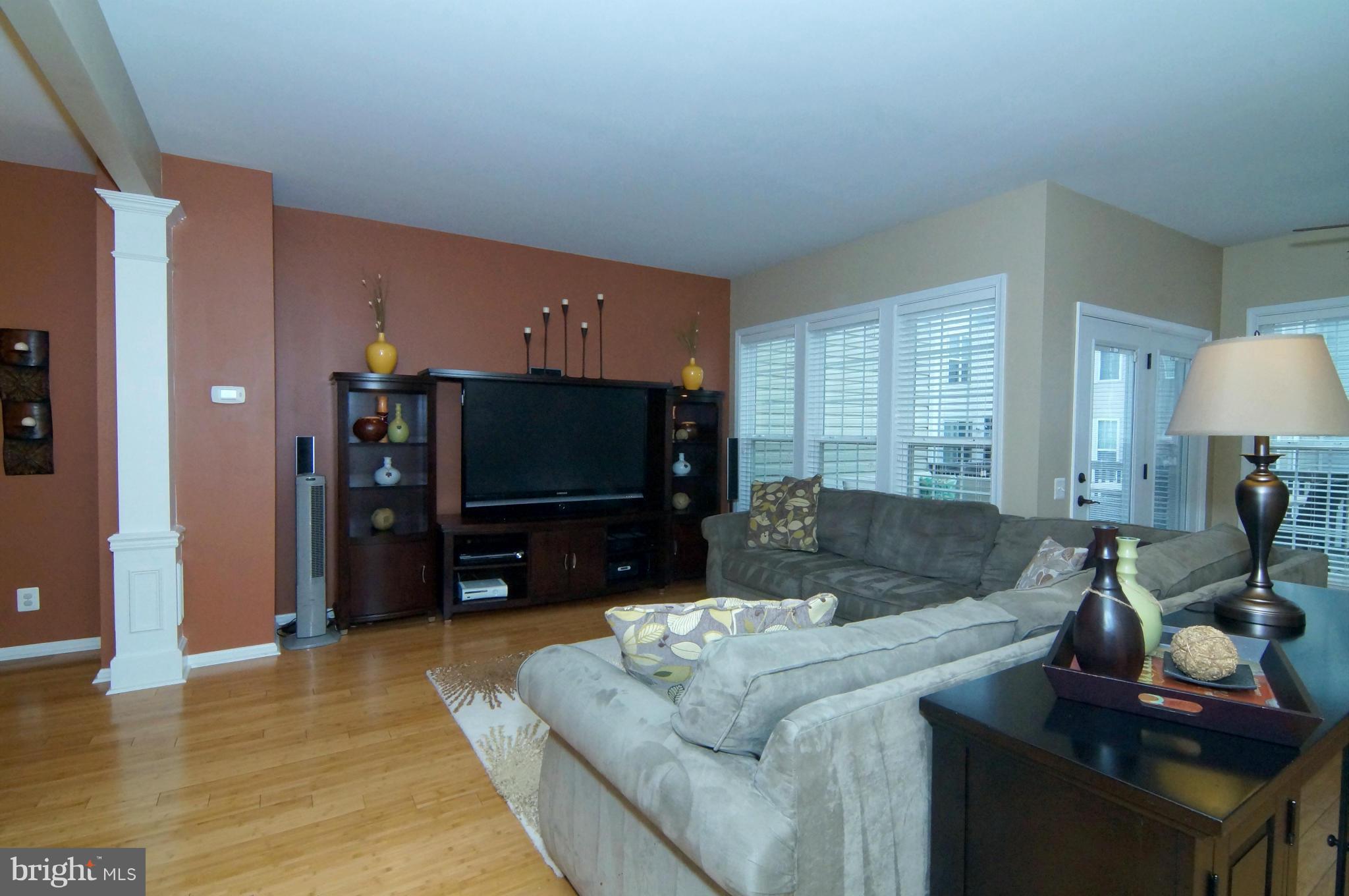 LAUREL HILL LANDBAY - Residential